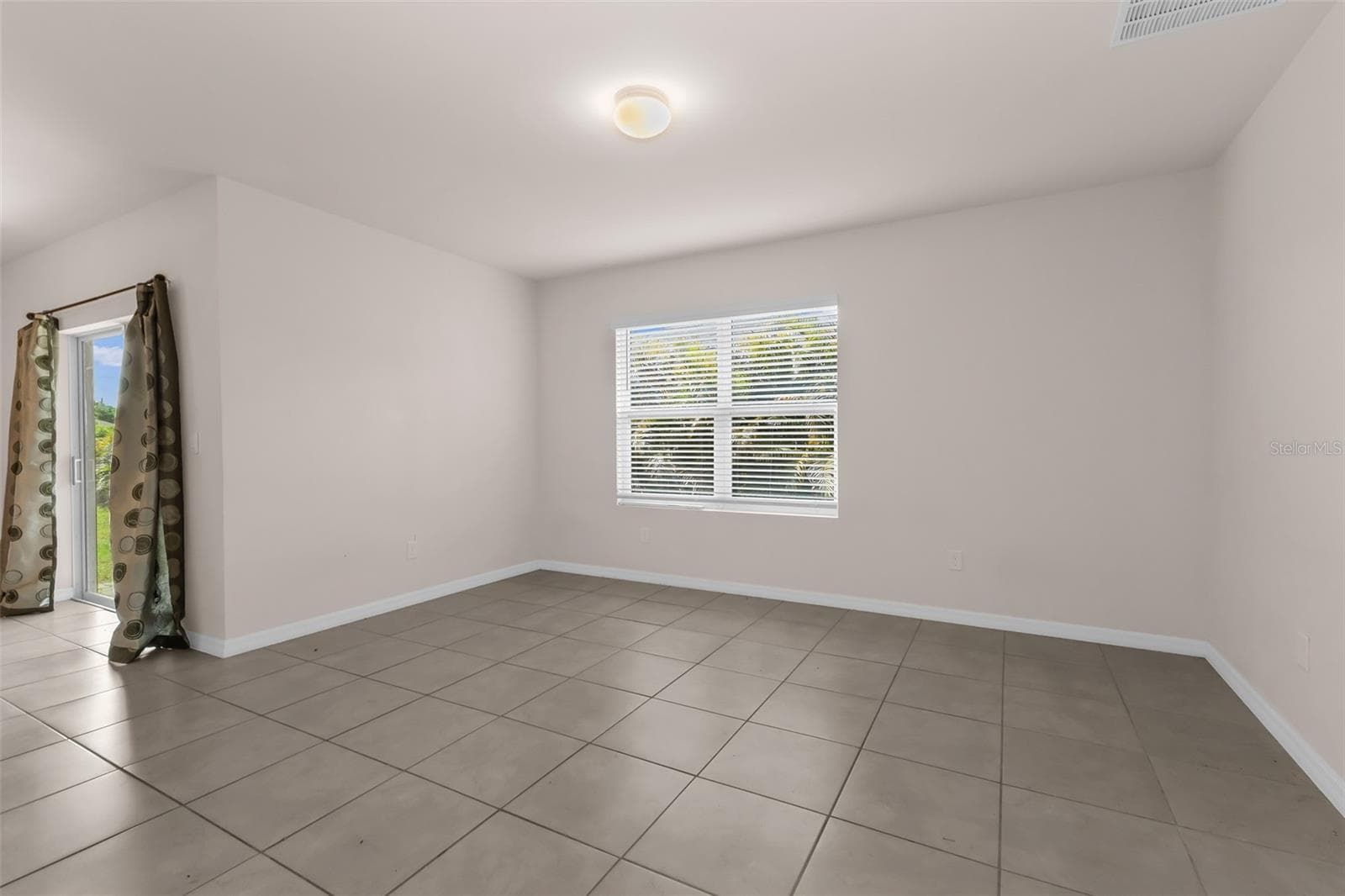 Single Family Residence at 26567 DEEP CREEK BLVD, PUNTA GORDA, photo 15 of 41