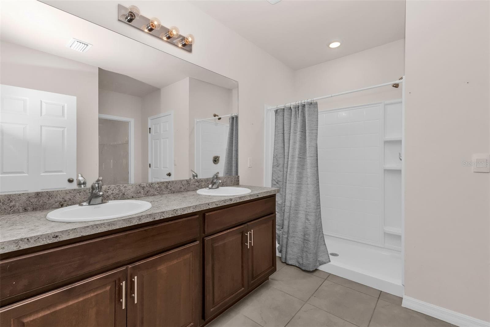 Single Family Residence at 26567 DEEP CREEK BLVD, PUNTA GORDA, photo 19 of 41