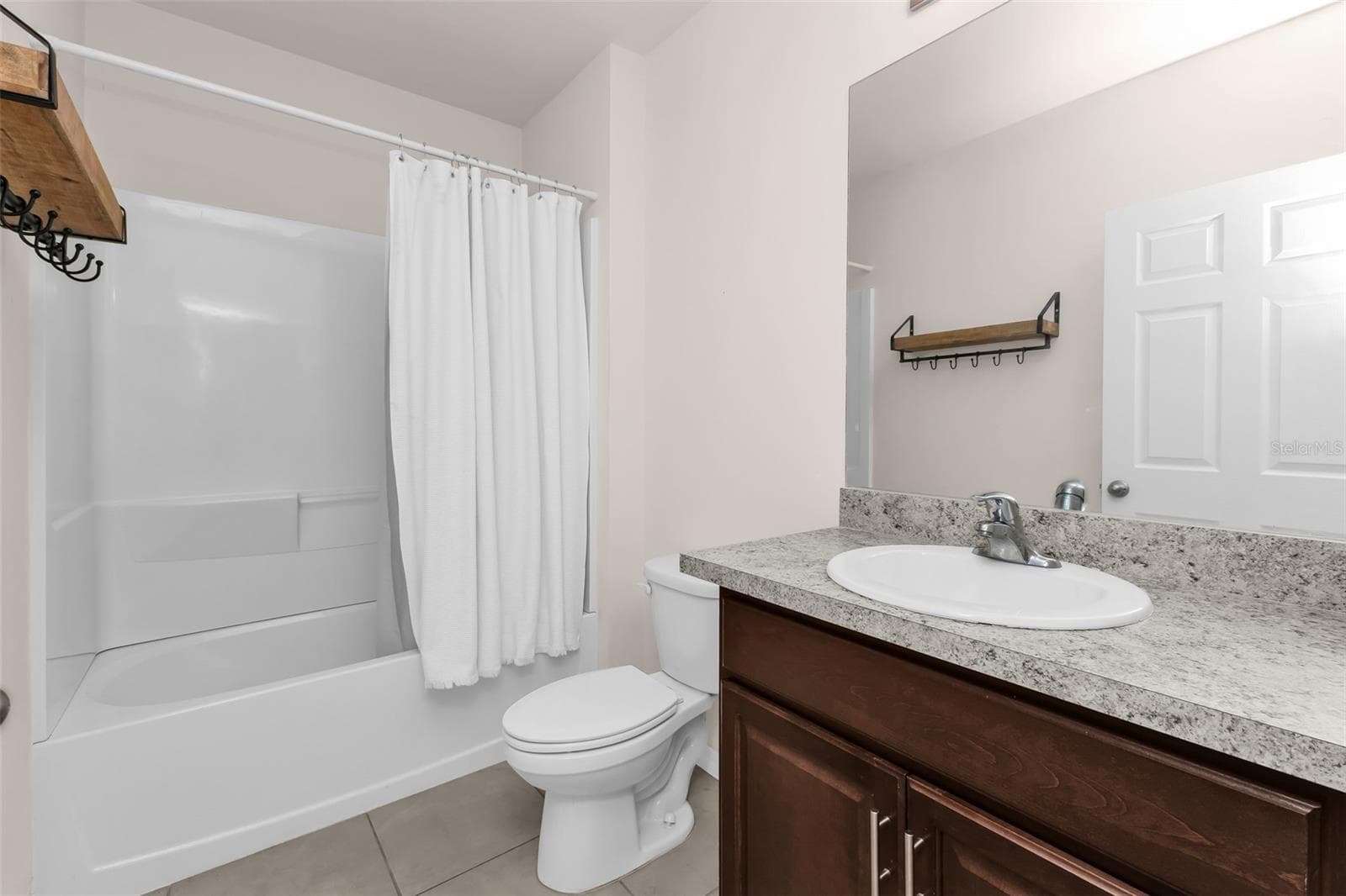 Single Family Residence at 26567 DEEP CREEK BLVD, PUNTA GORDA, photo 27 of 41