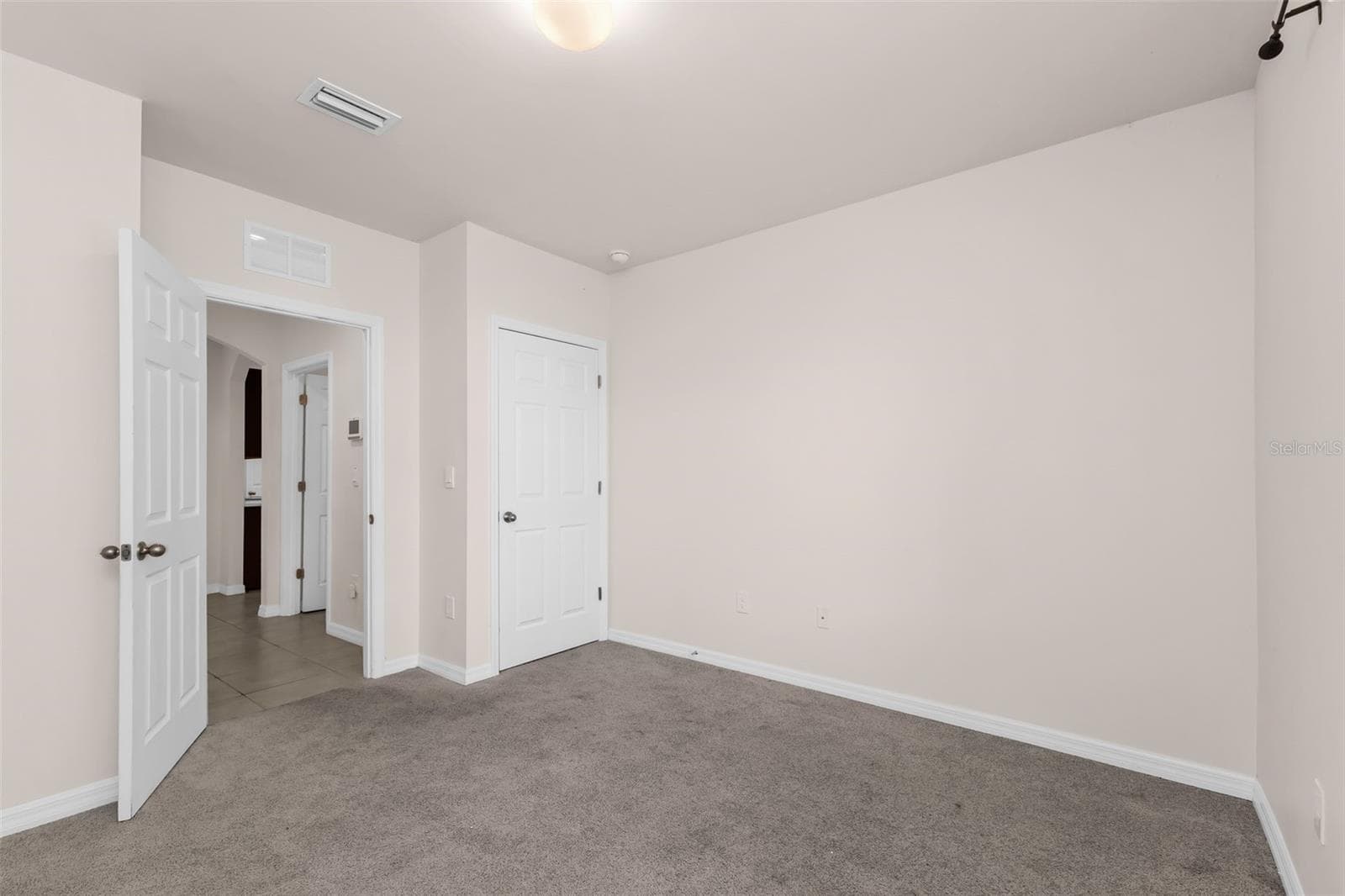 Single Family Residence at 26567 DEEP CREEK BLVD, PUNTA GORDA, photo 32 of 41