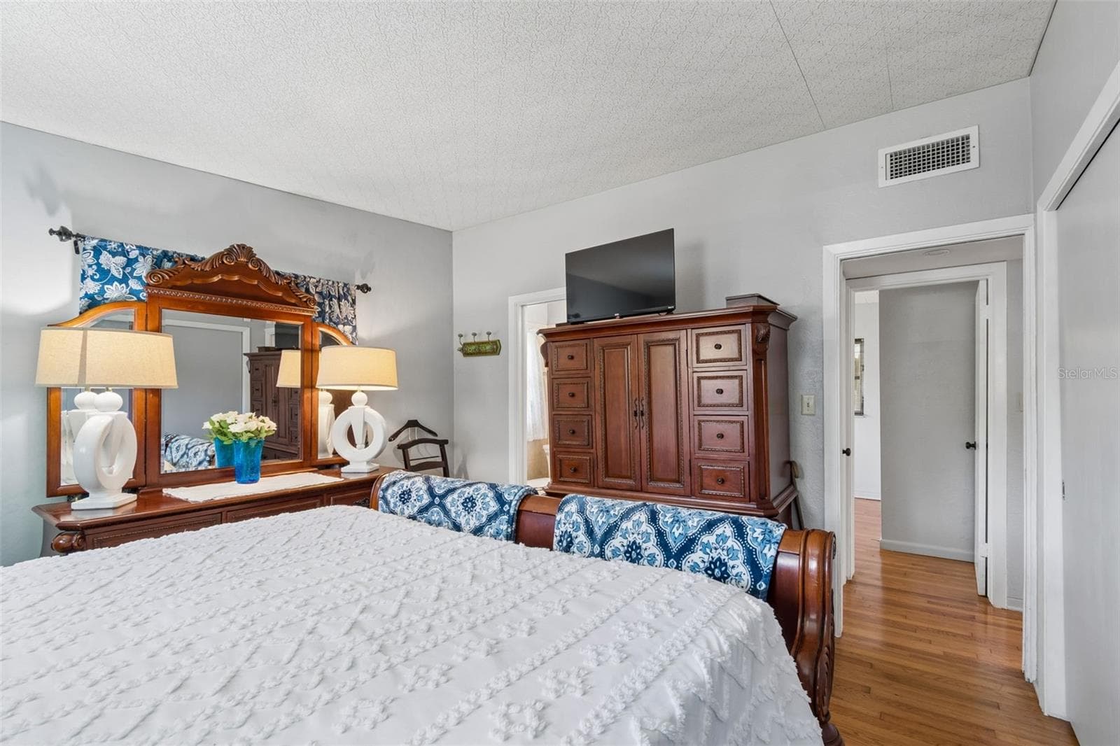 Single Family Residence at 2110 FAIRWAY AVE S, ST PETERSBURG, photo 32 of 62