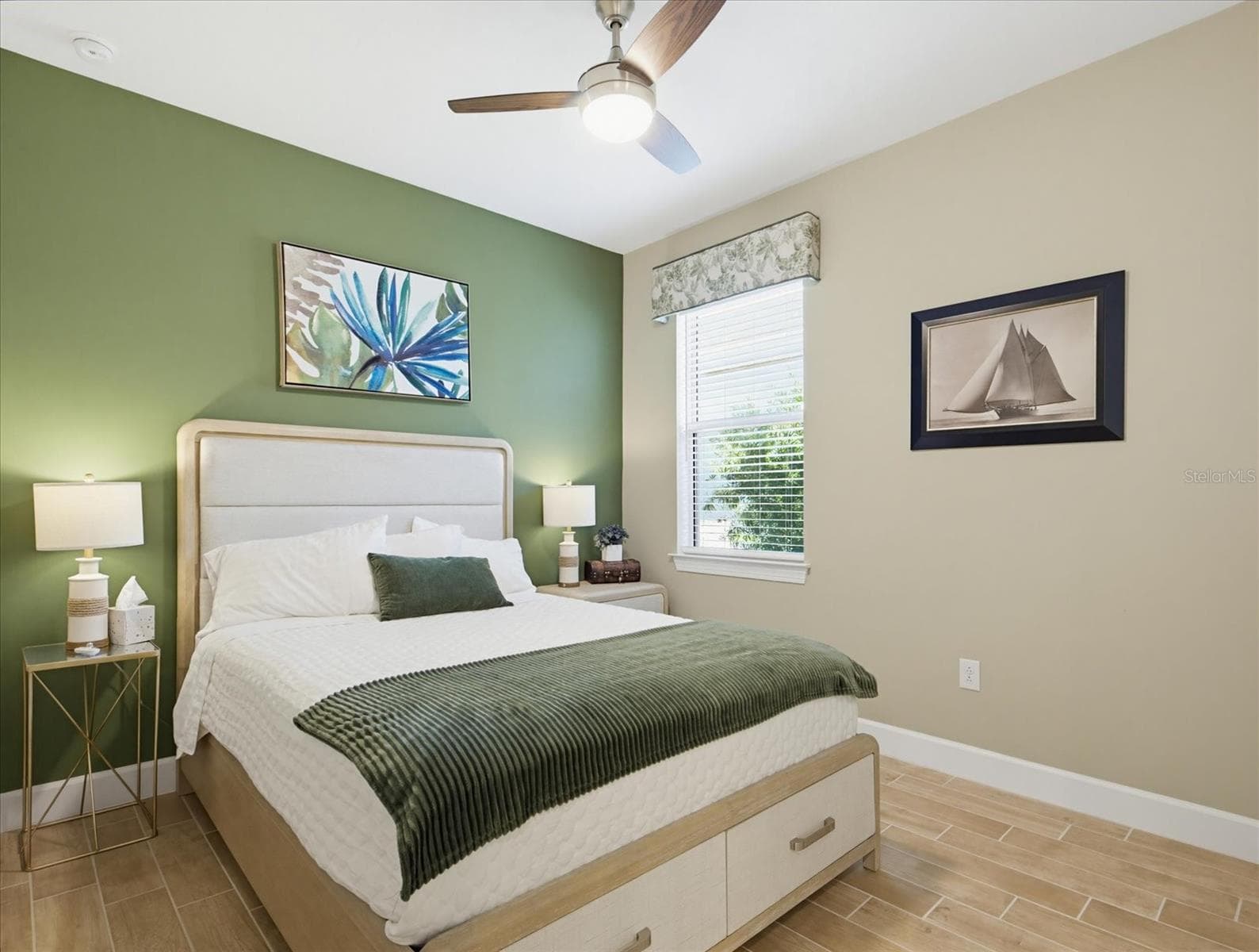 Single Family Residence at 10408 SEA BREEZE RIDGE DR, ENGLEWOOD, photo 24 of 75