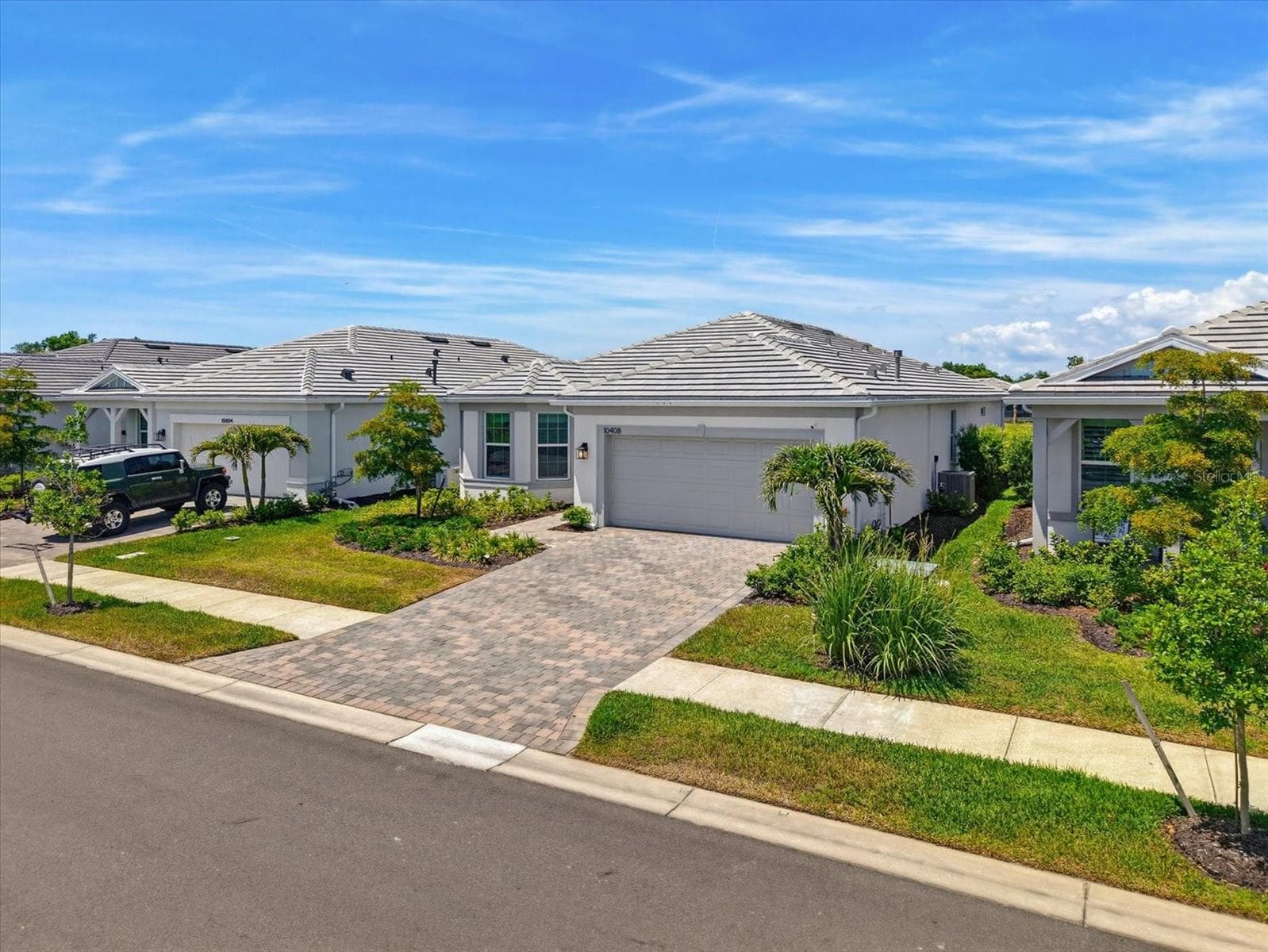Single Family Residence at 10408 SEA BREEZE RIDGE DR, ENGLEWOOD, photo 71 of 75