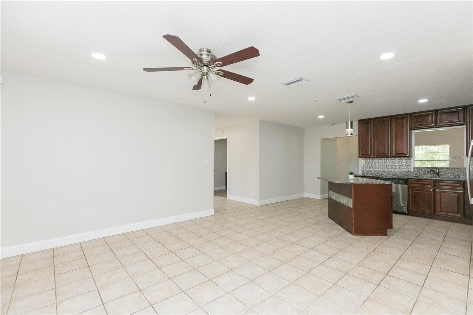 Single Family Residence at 13410 LEE ST, DADE CITY, photo 6 of 45