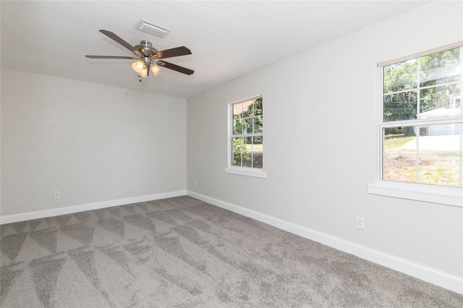 Single Family Residence at 13410 LEE ST, DADE CITY, photo 11 of 45