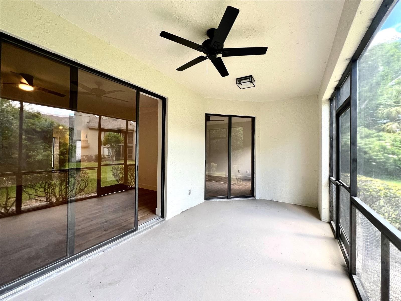 Condominium at 3014 RED OAK CT #102, PALM HARBOR, photo 23 of 42