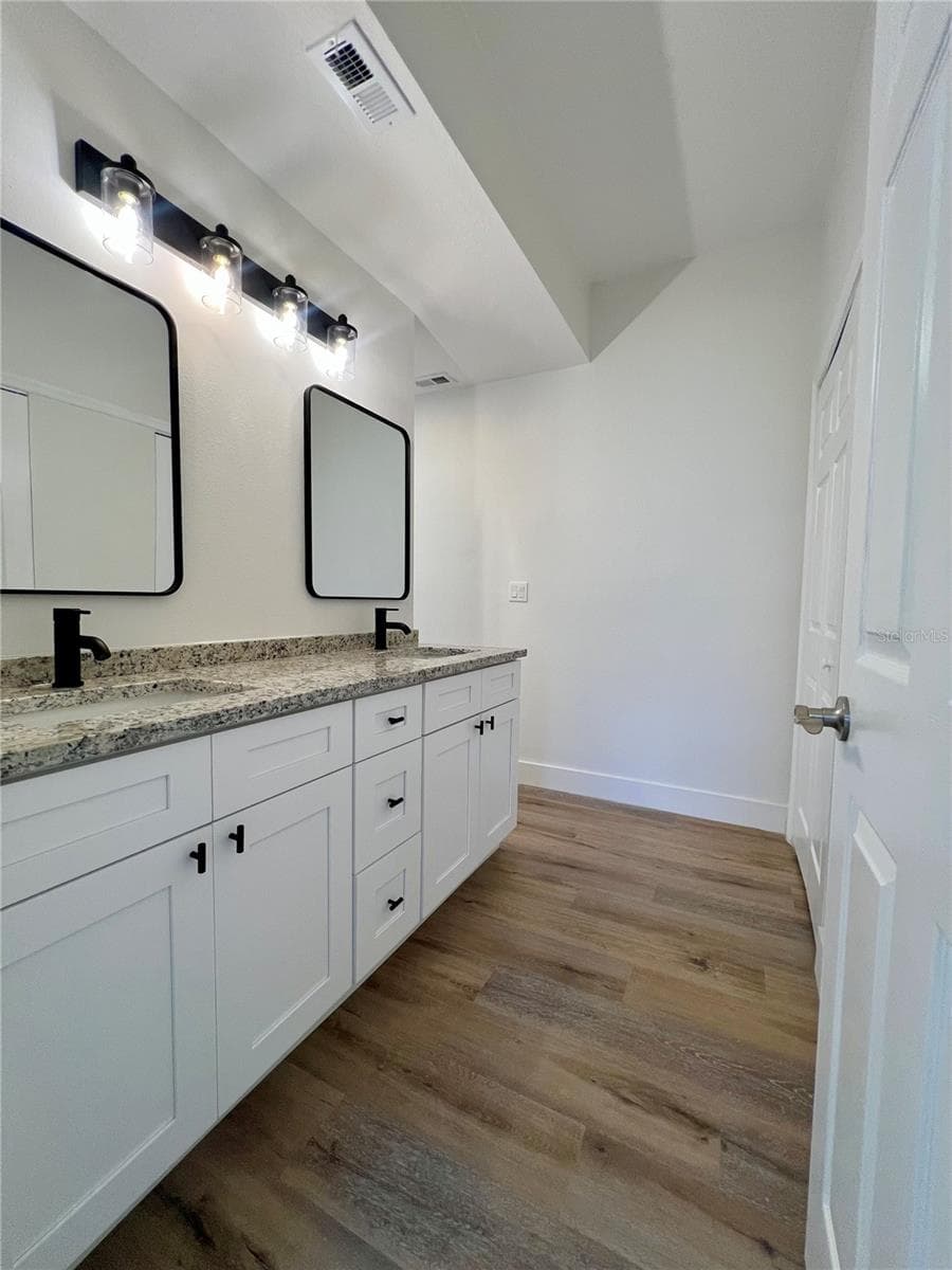 Condominium at 3014 RED OAK CT #102, PALM HARBOR, photo 31 of 42