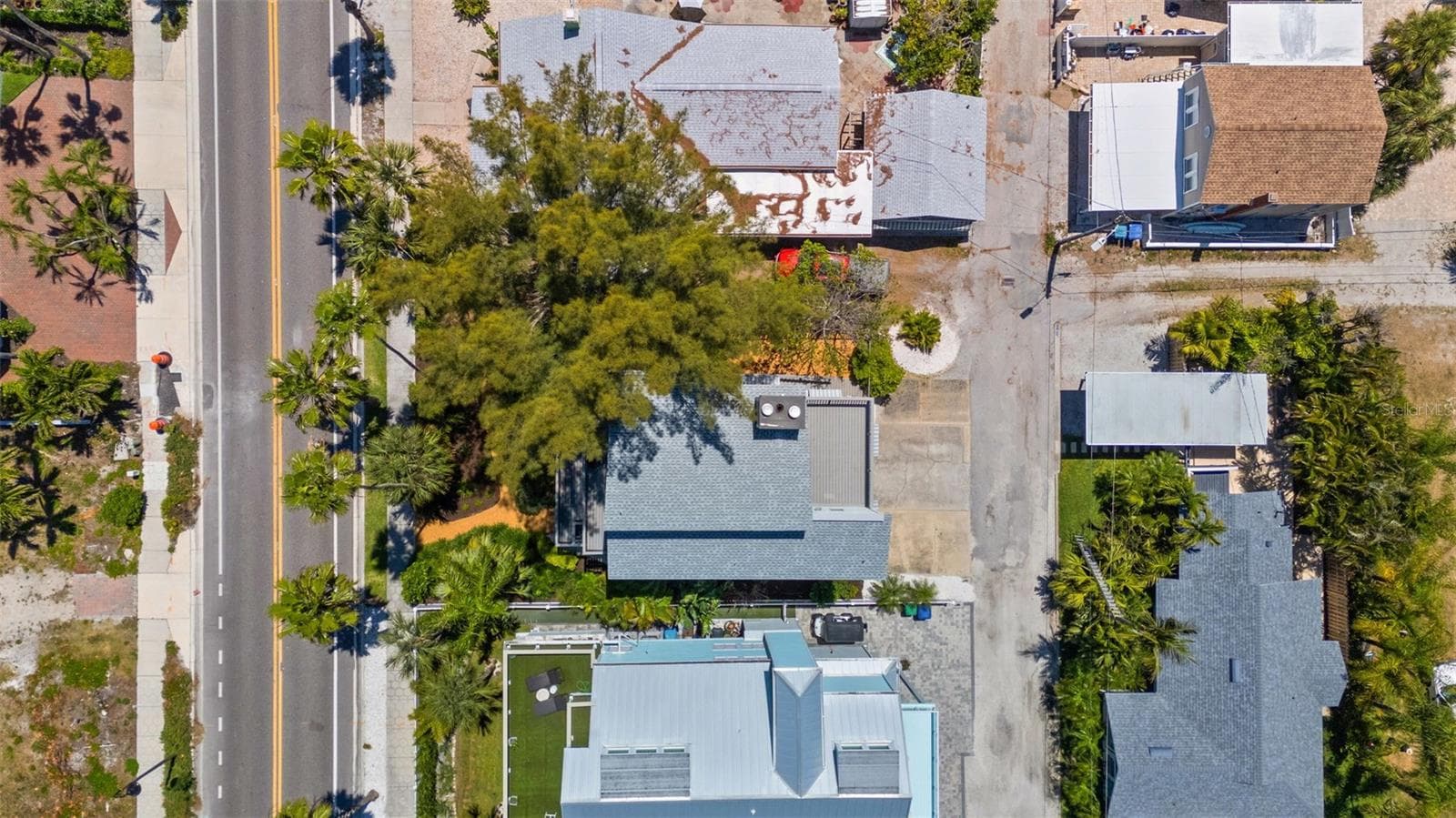 Single Family Residence at 1304 PASS A GRILLE WAY, ST PETE BEACH, photo 74 of 92