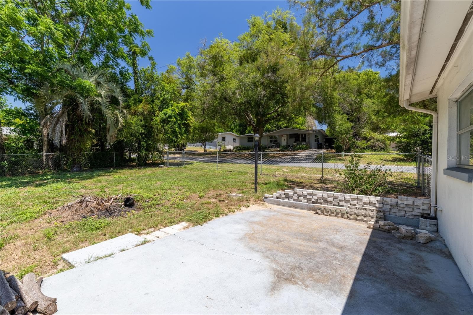 Single Family Residence at 18 N HARRISON ST, BEVERLY HILLS, photo 22 of 34