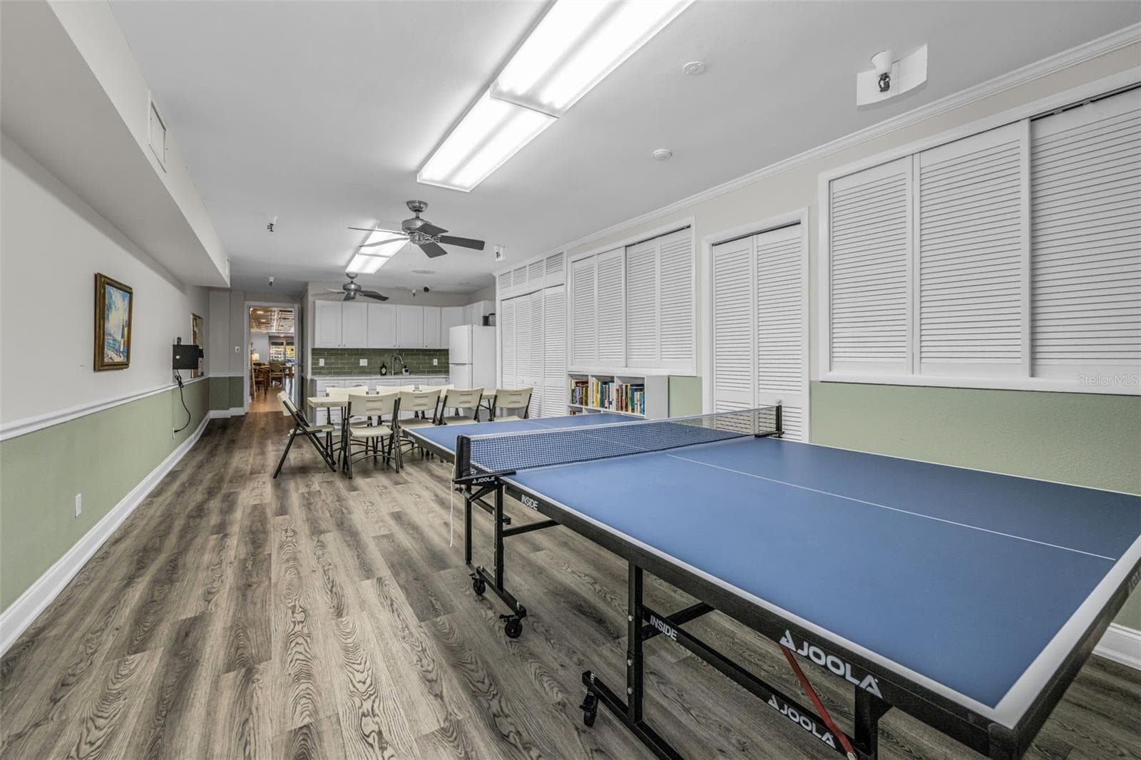 HC community activity room - 100 BLUFF VIEW DR #604C, BELLEAIR BLUFFS