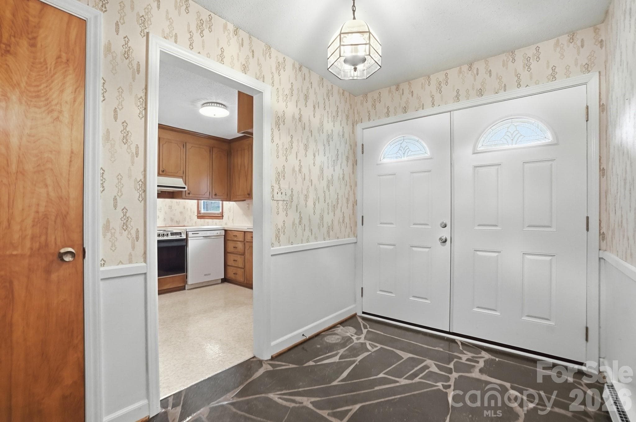 Single Family Residence at Charlotte, photo 5 of 35