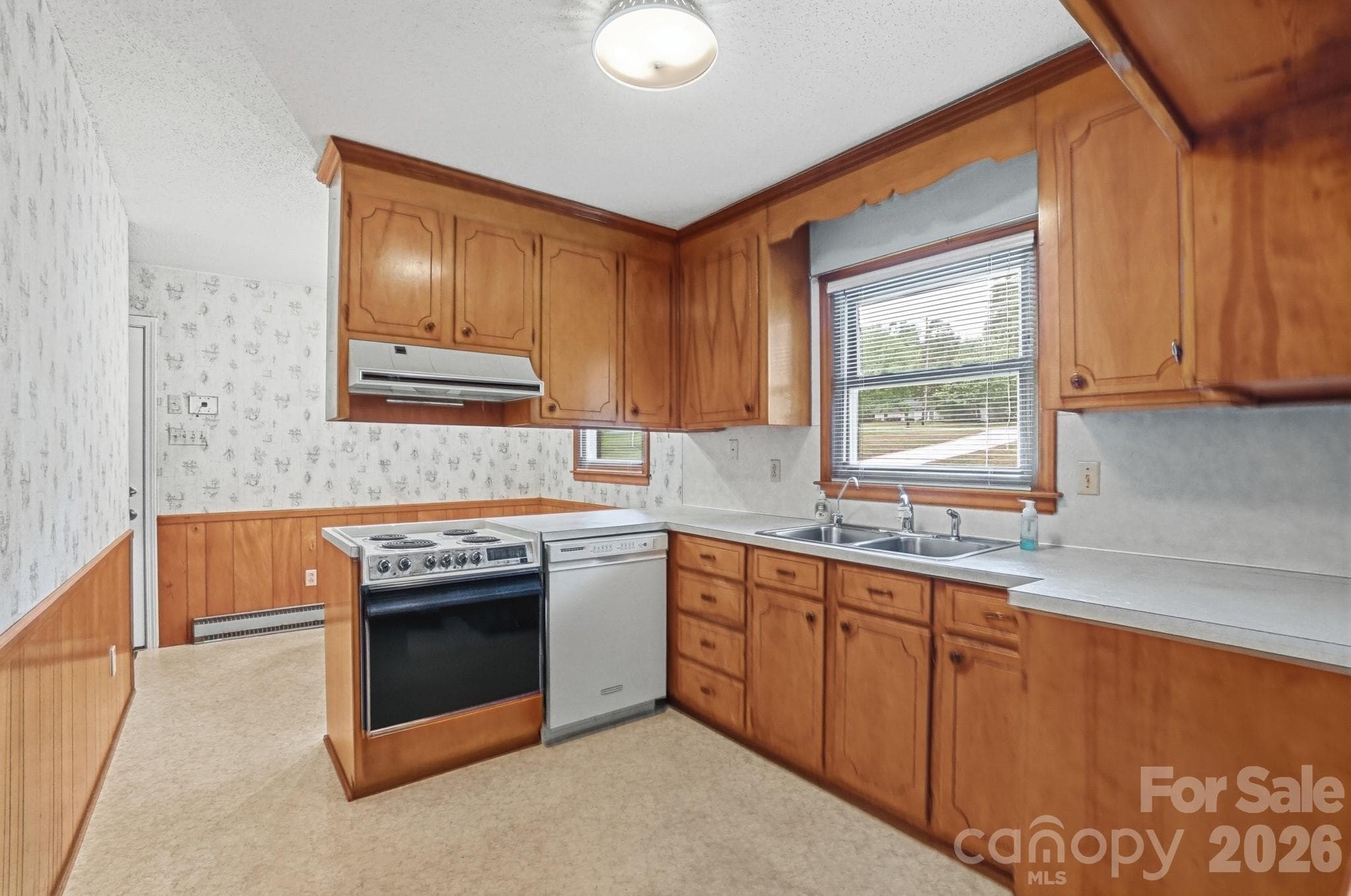 Single Family Residence at Charlotte, photo 6 of 35