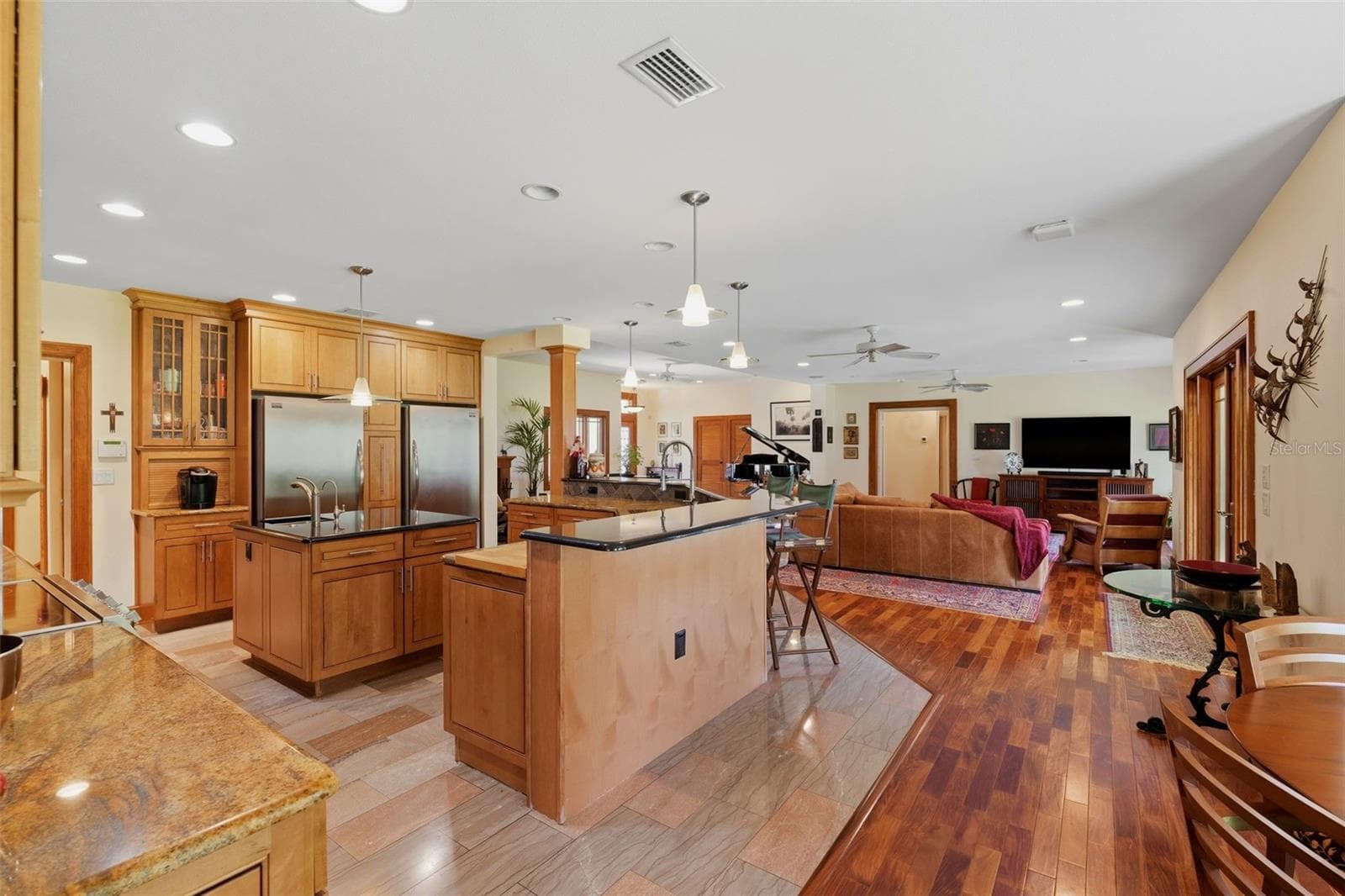 Single Family Residence at 6000 2ND ST S, ST PETERSBURG, photo 18 of 58