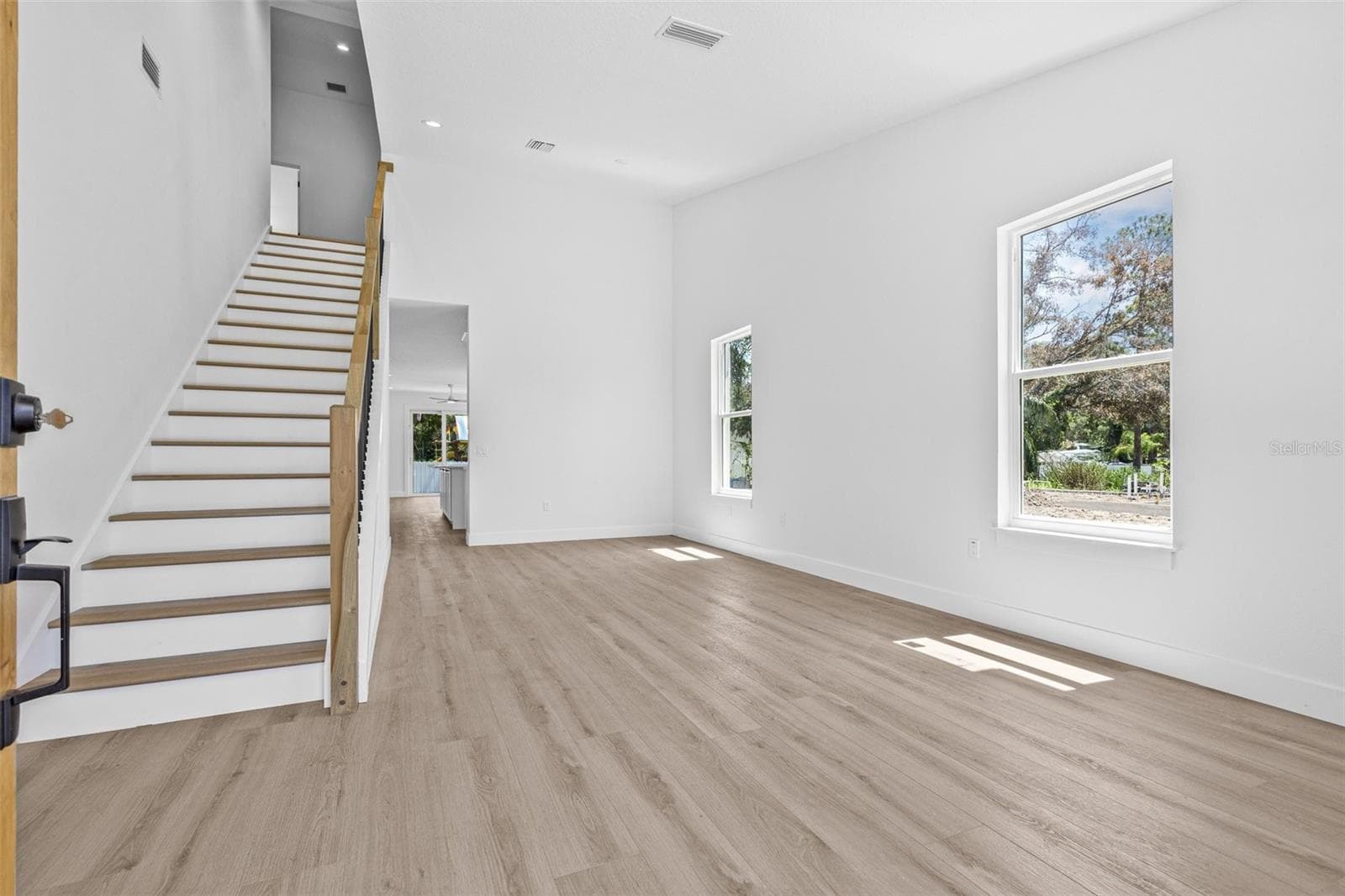 Front Living/Dining - 7617 ALVINA ST, TAMPA
