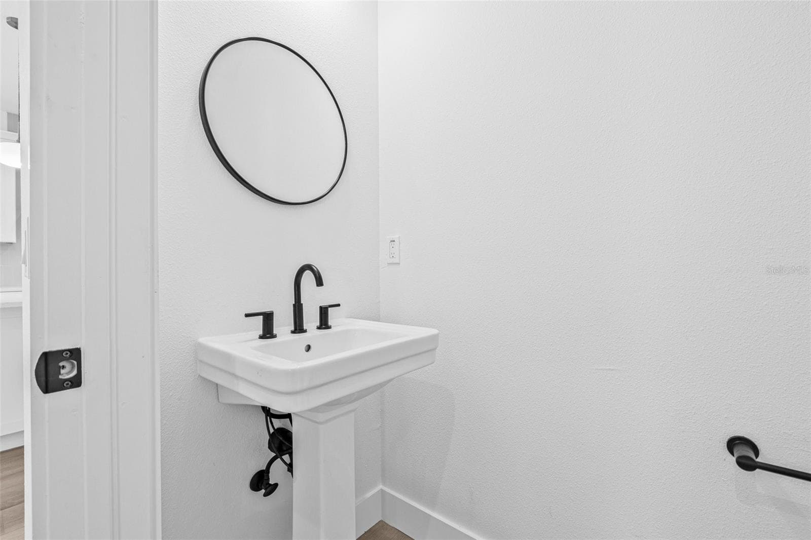 Half Bath Downstairs - 7617 ALVINA ST, TAMPA