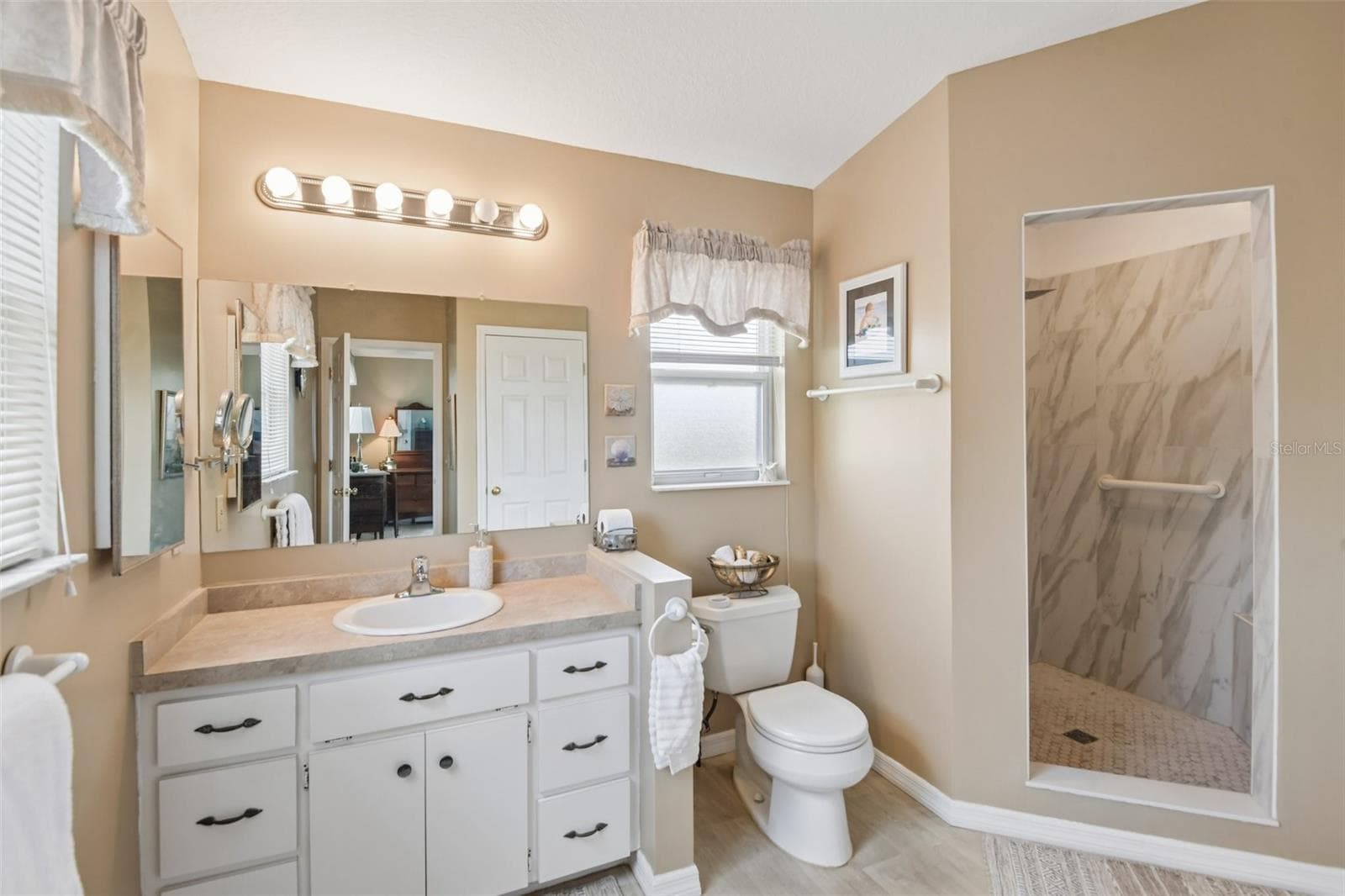 Single Family Residence at 8212 HAYWARD LN, PORT RICHEY, photo 31 of 57