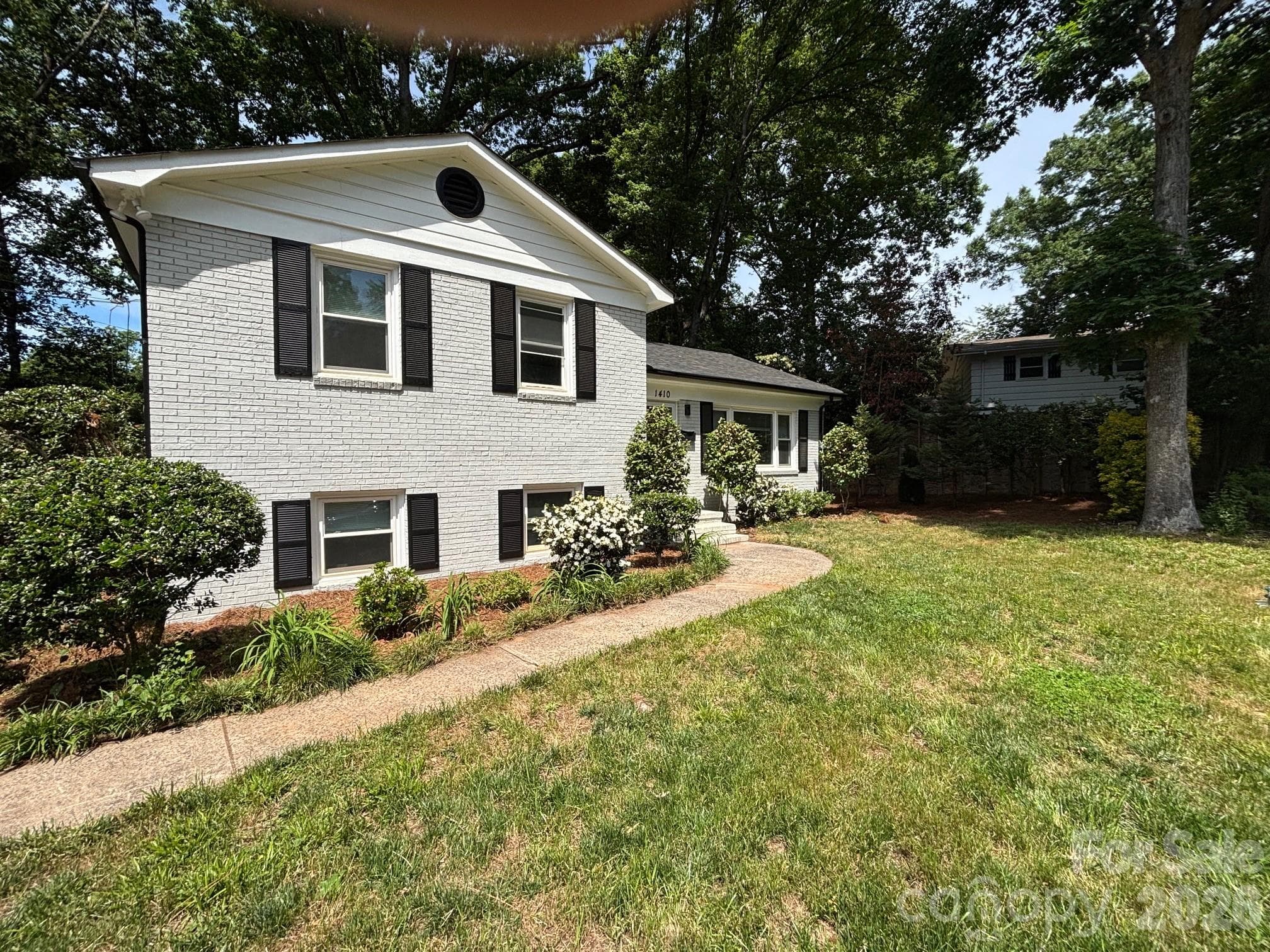 Front Elevation - Charlotte