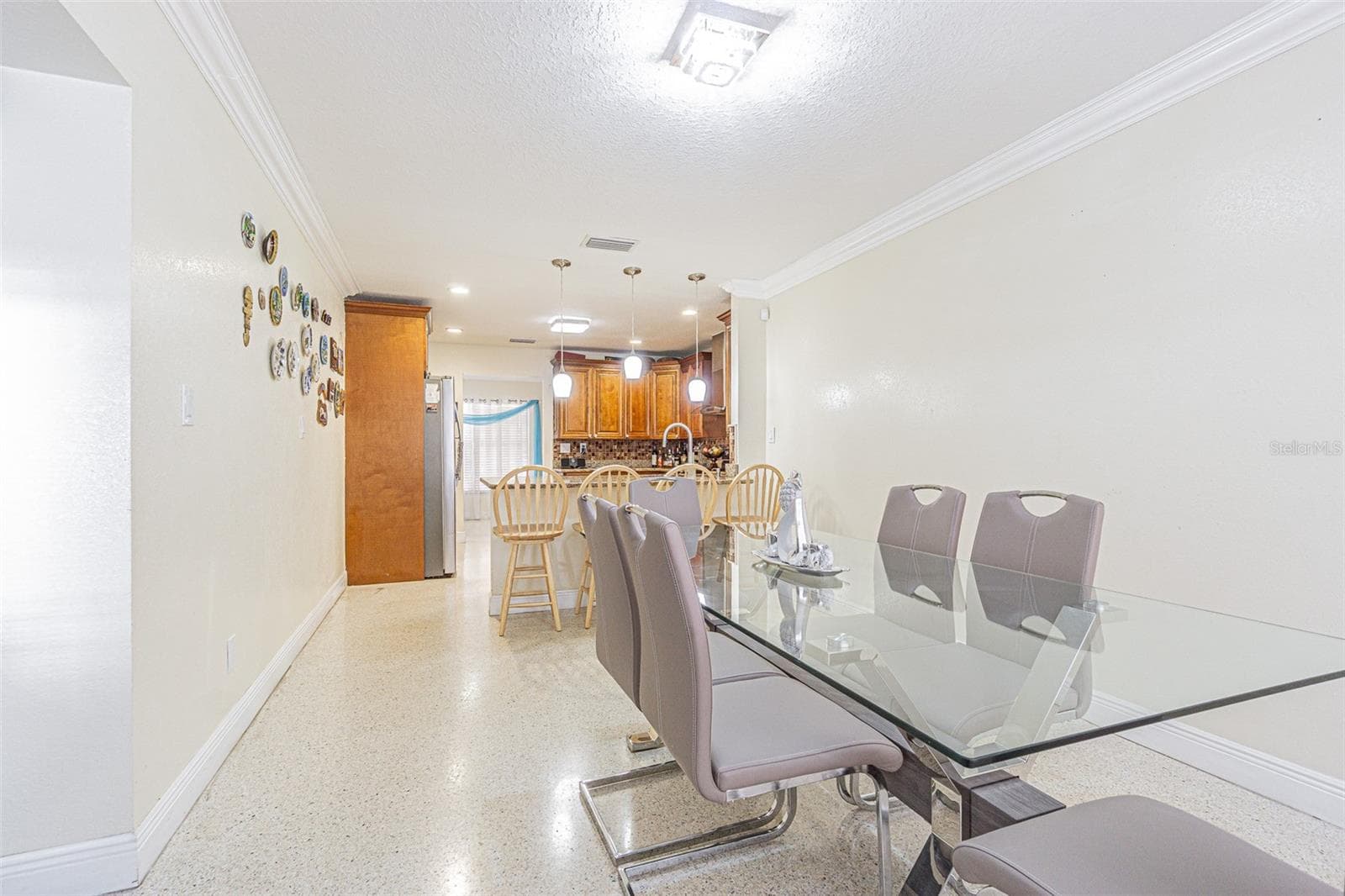Single Family Residence at 3112 W HENRY AVE, TAMPA, photo 16 of 31