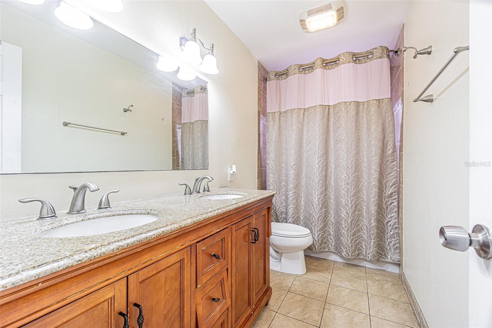 Single Family Residence at 3112 W HENRY AVE, TAMPA, photo 27 of 31