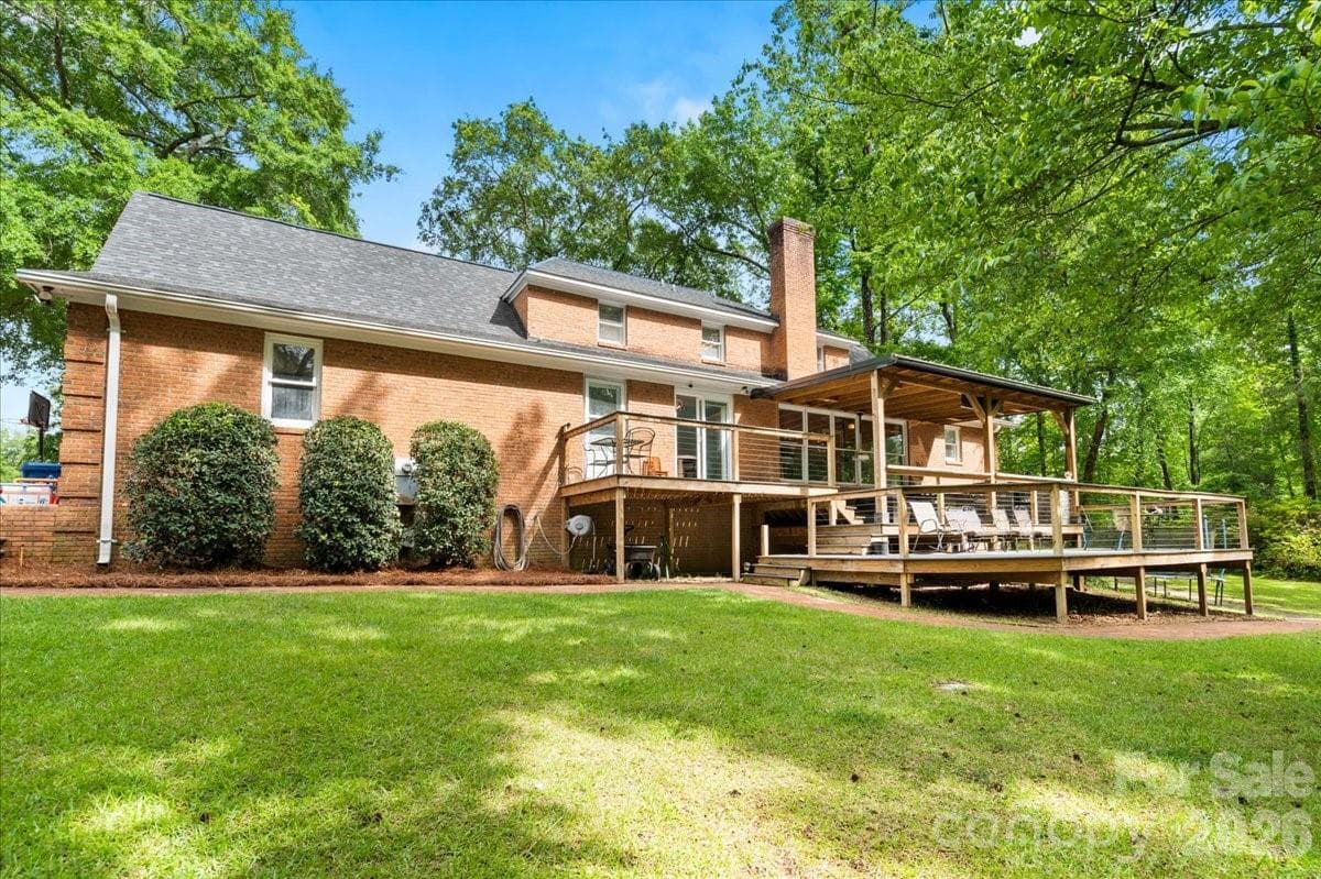Single Family Residence at 209 Fairway Road, Cheraw, photo 2 of 48