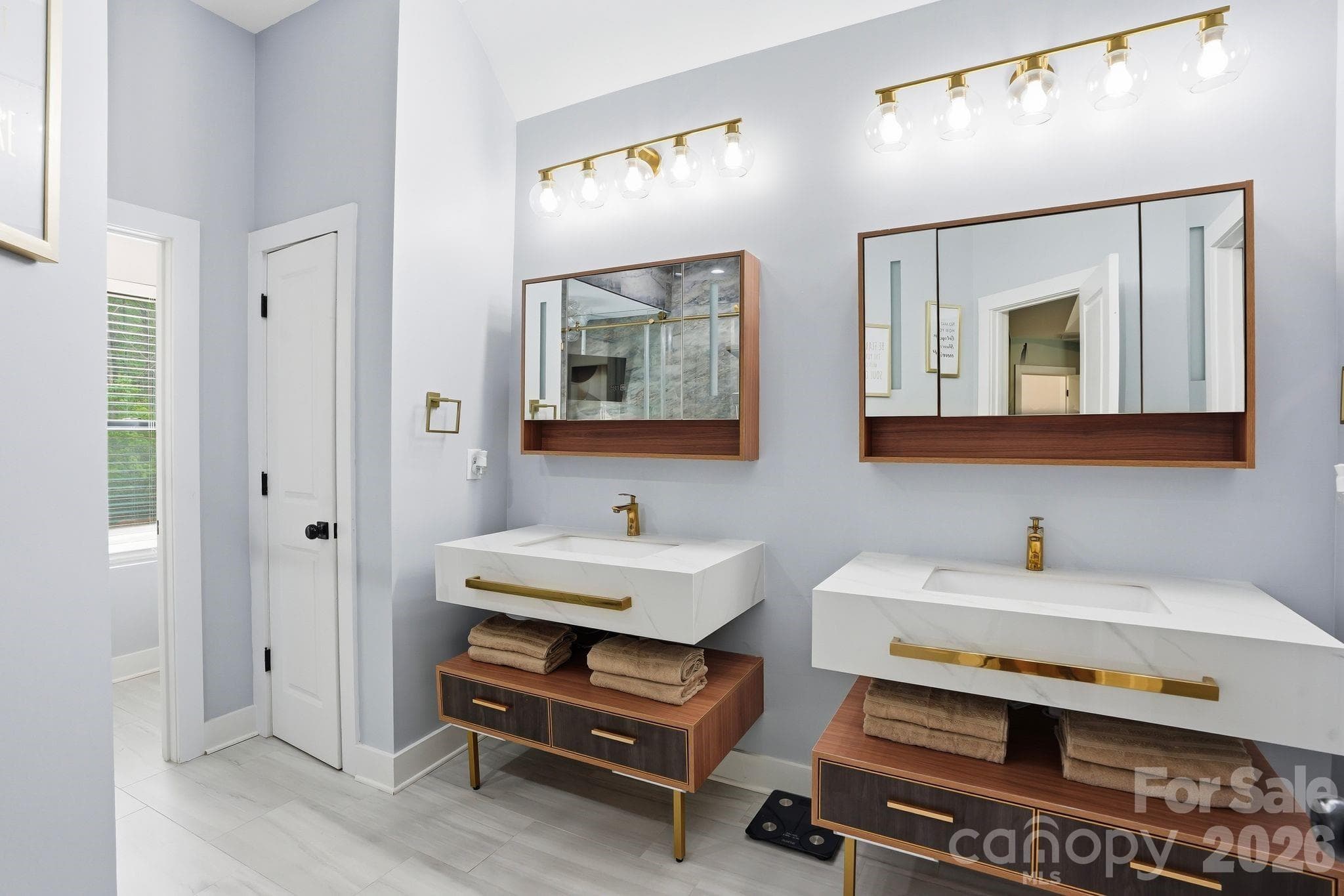 Single Family Residence at 8508 Max Meadows Drive, Charlotte, photo 15 of 48