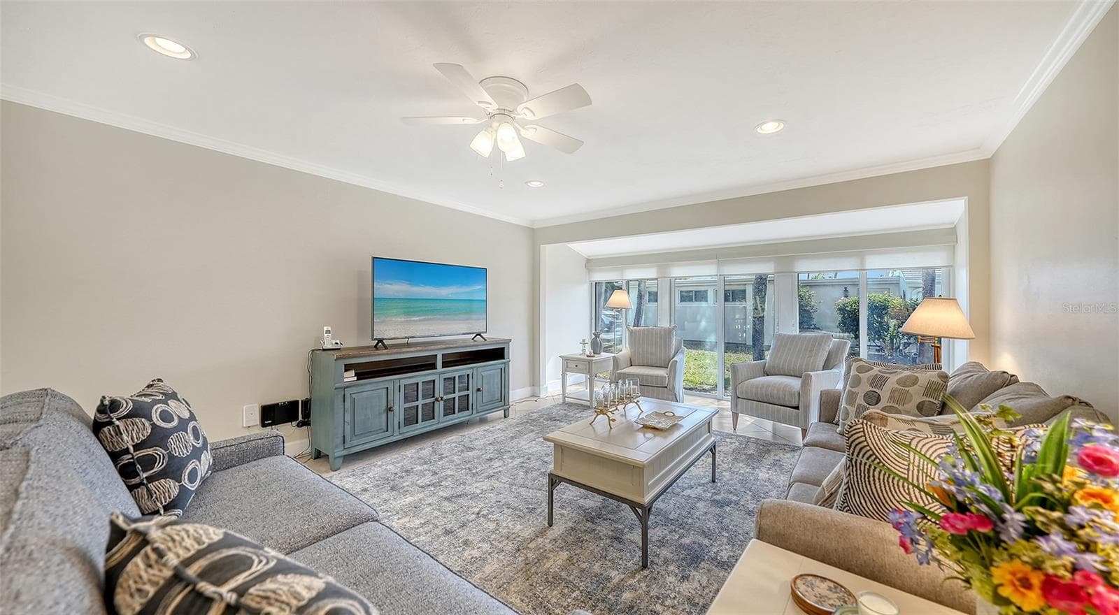 Welcome home to this sunny, comfortable living space. This unit is being offered FULLY FURNISHED. - 206 HOURGLASS WAY #V10, SARASOTA