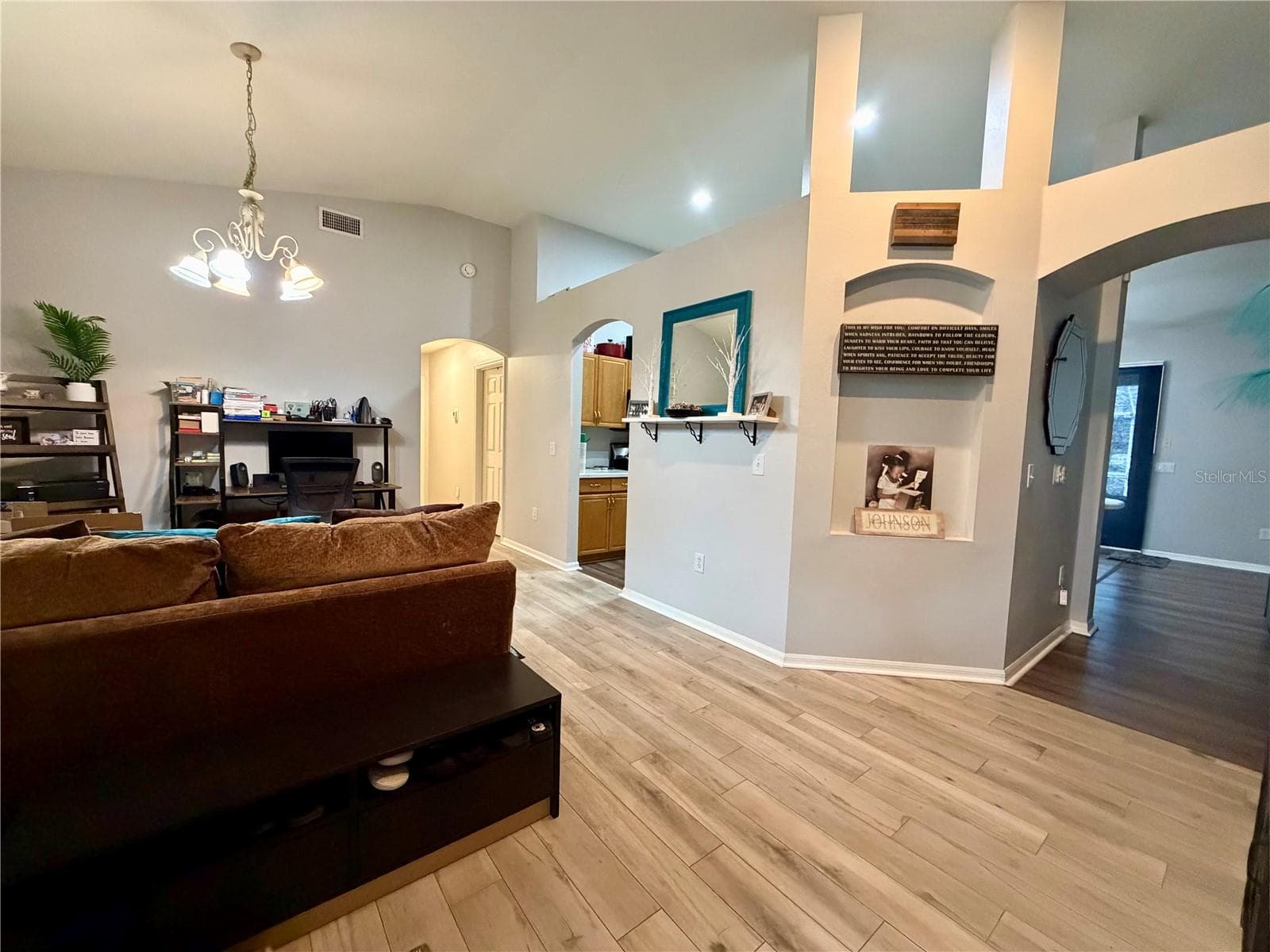 Single Family Residence at 4303 ORANGE RIDGE CT, VALRICO, photo 8 of 35