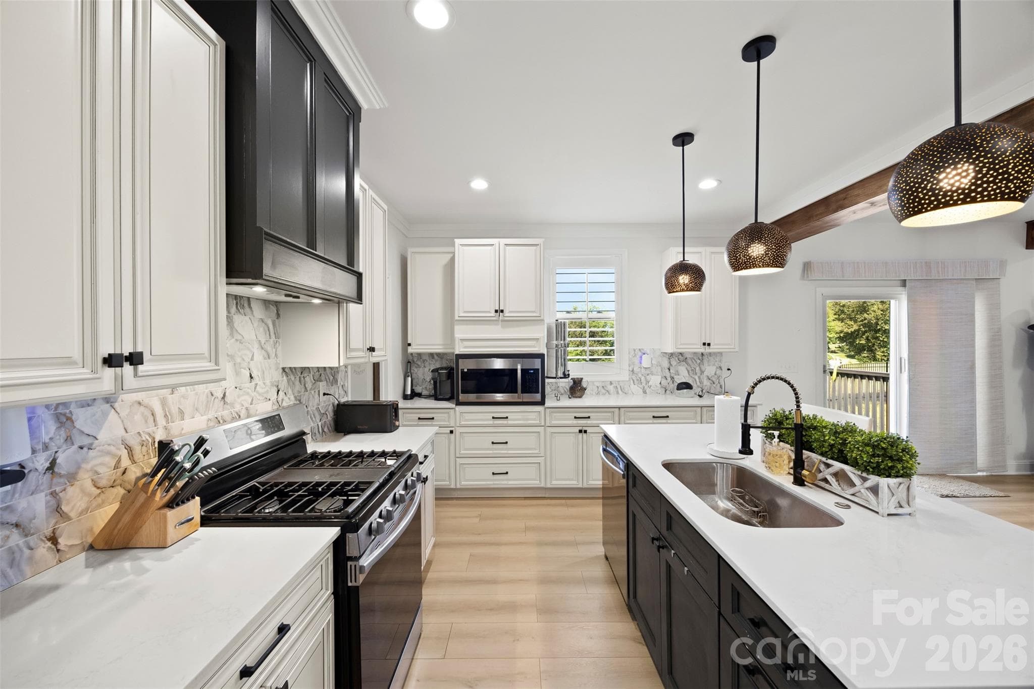 Single Family Residence at Kings Mountain, photo 3 of 20