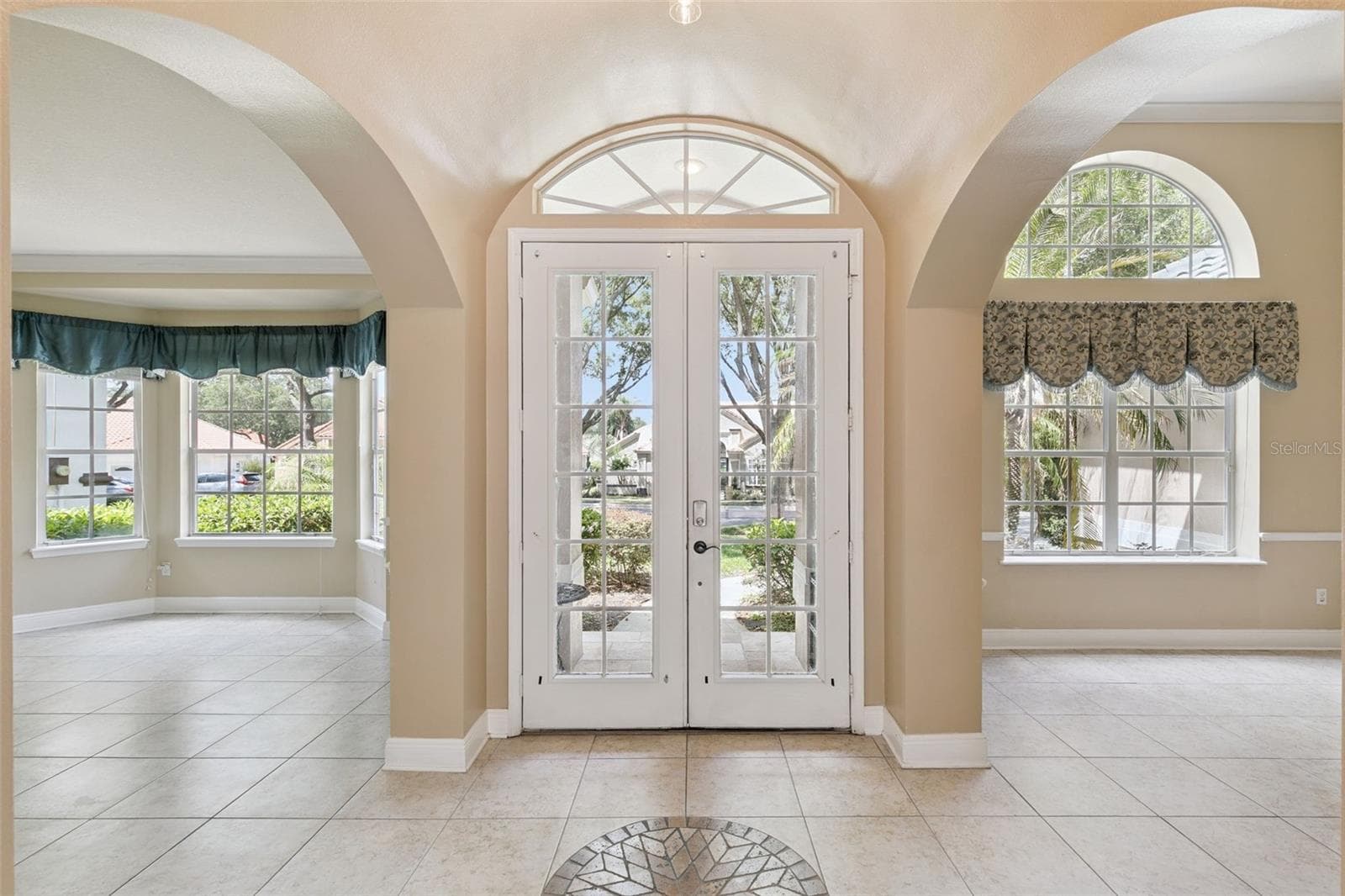 Single Family Residence at 7670 MILANO DR, ORLANDO, photo 6 of 37