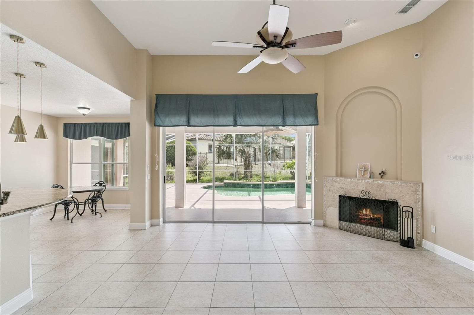 Single Family Residence at 7670 MILANO DR, ORLANDO, photo 10 of 37