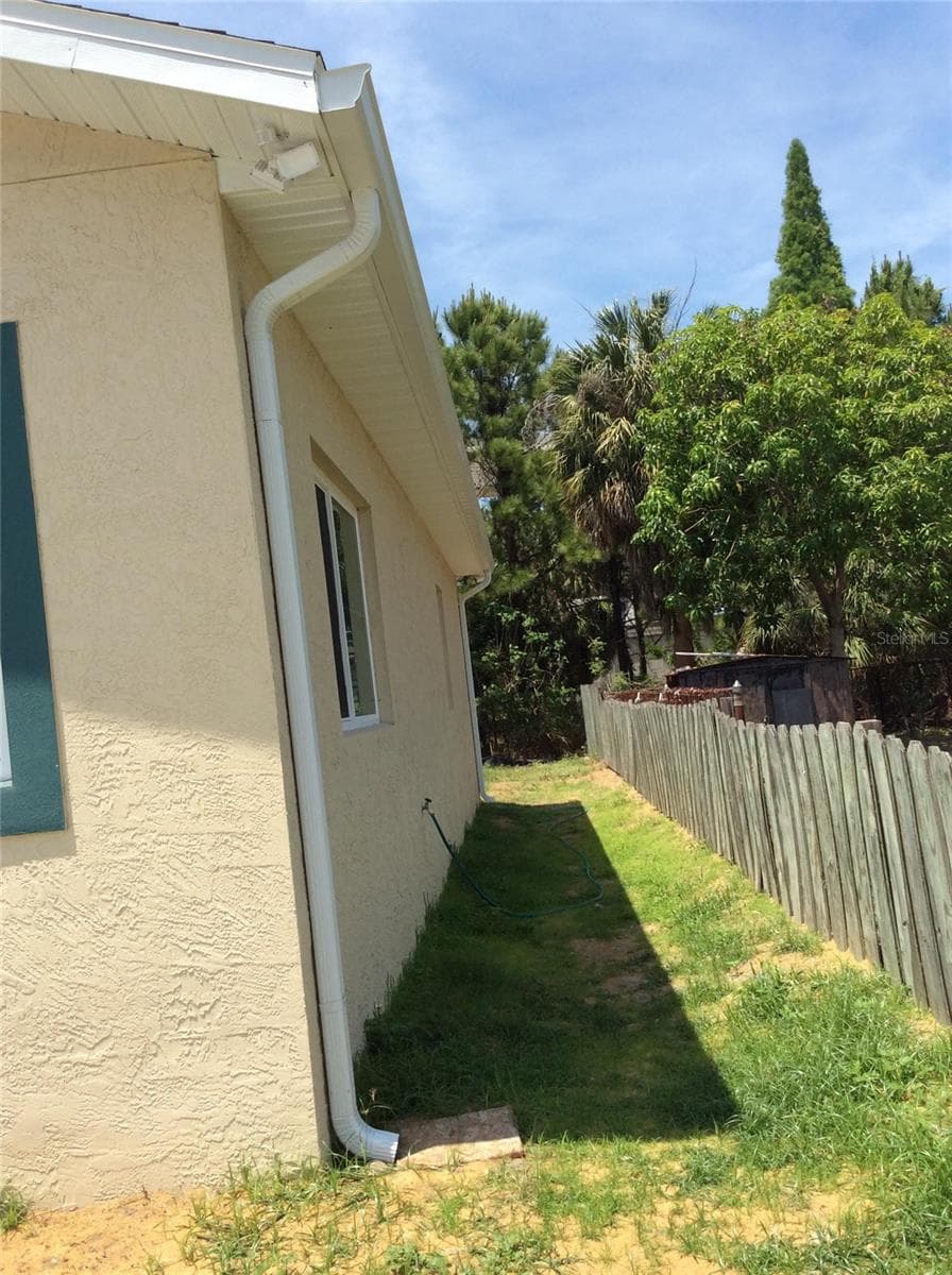 Single Family Residence at 2812 DURHAM ST, TAMPA, photo 11 of 12