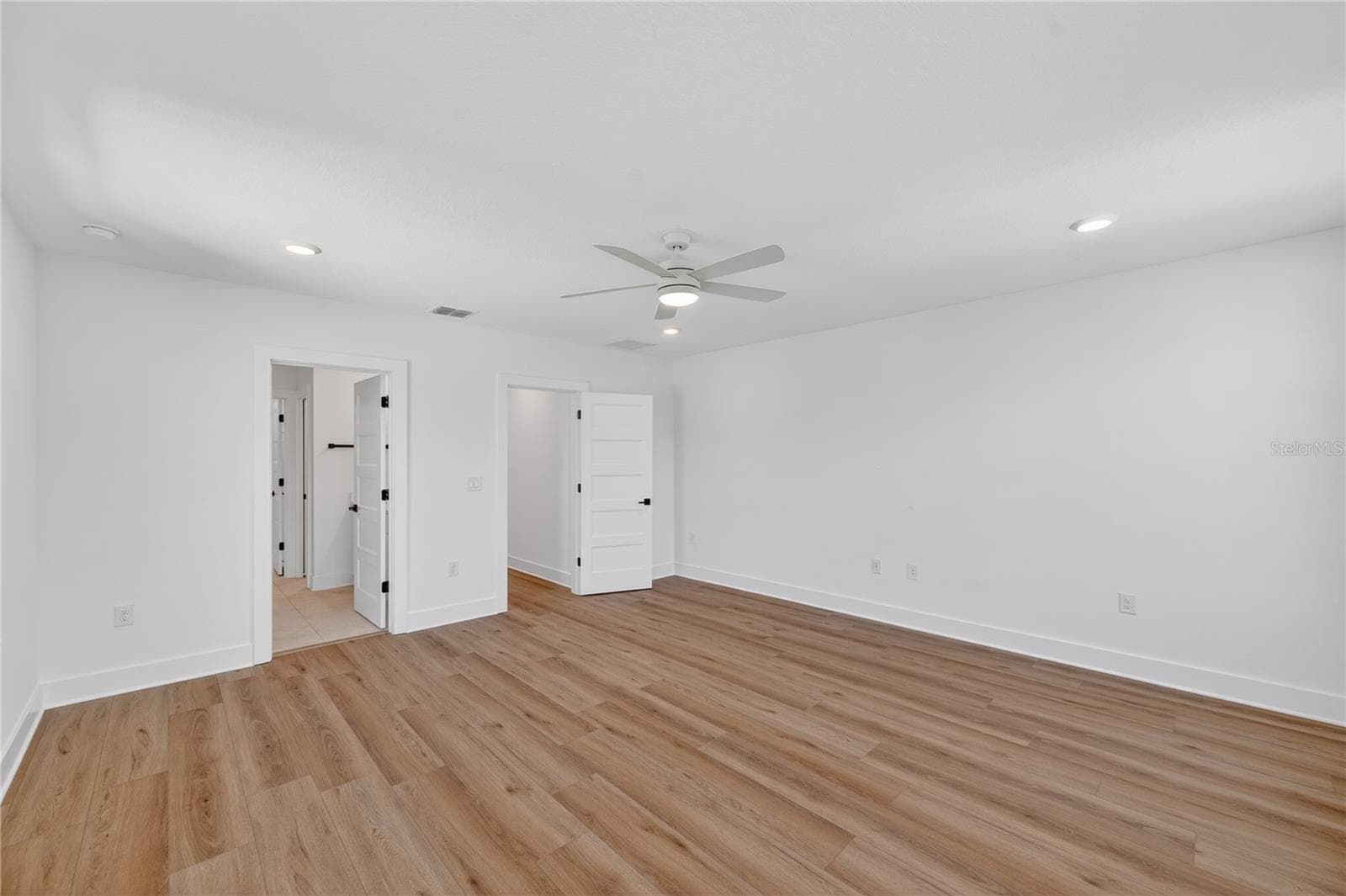 Single Family Residence at 4181 56TH AVE N, ST PETERSBURG, photo 31 of 72