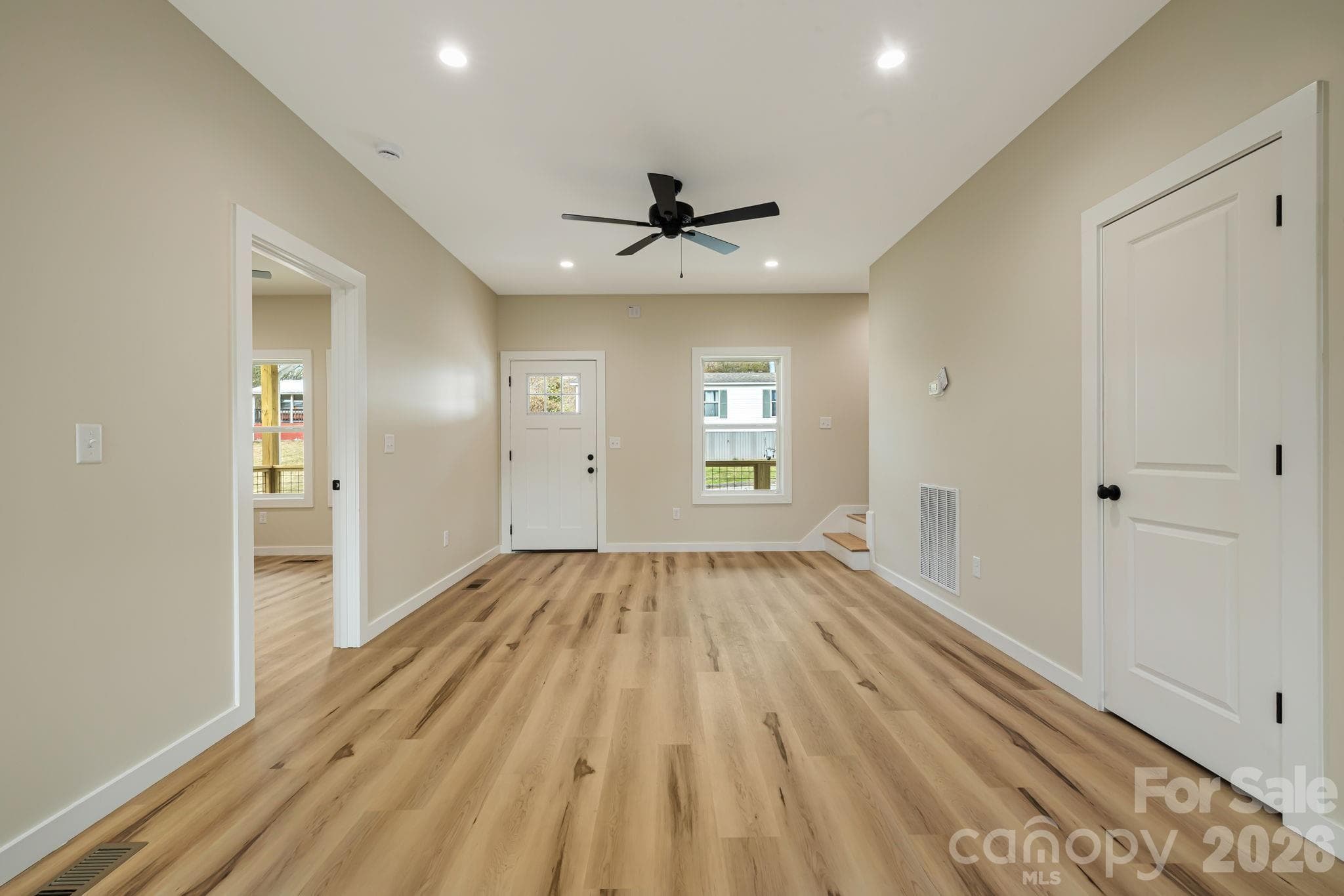 Living area - Waynesville