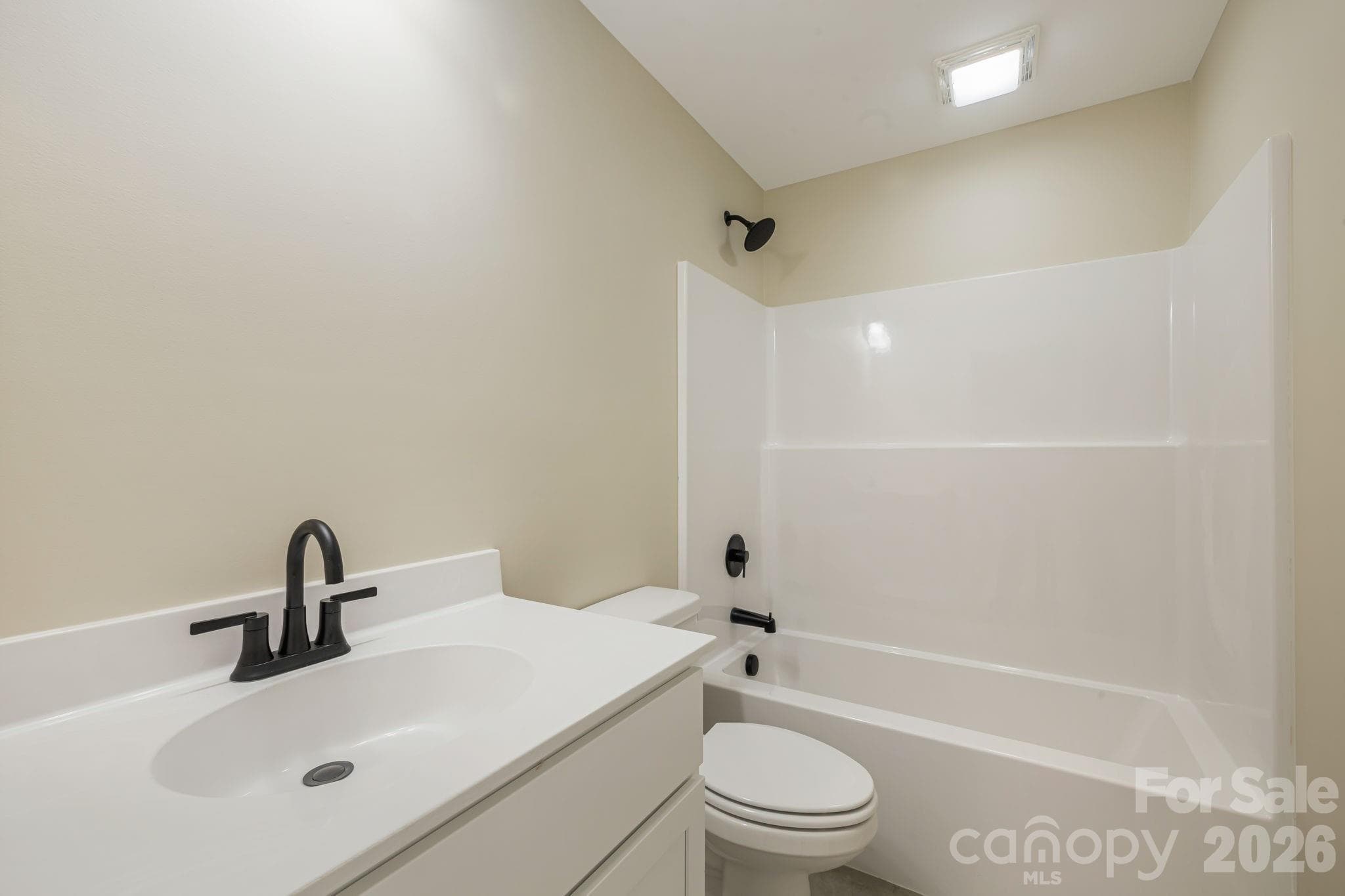 Full Bath #2 upper level - Waynesville