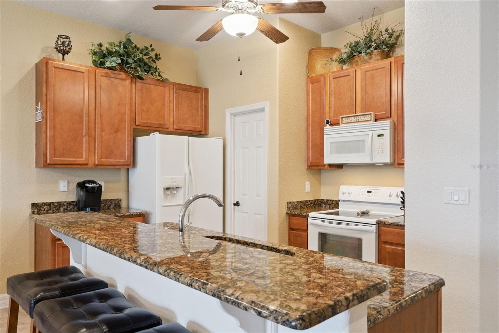 Townhouse at 1005 GREEN GATE BLVD, GROVELAND, photo 15 of 52