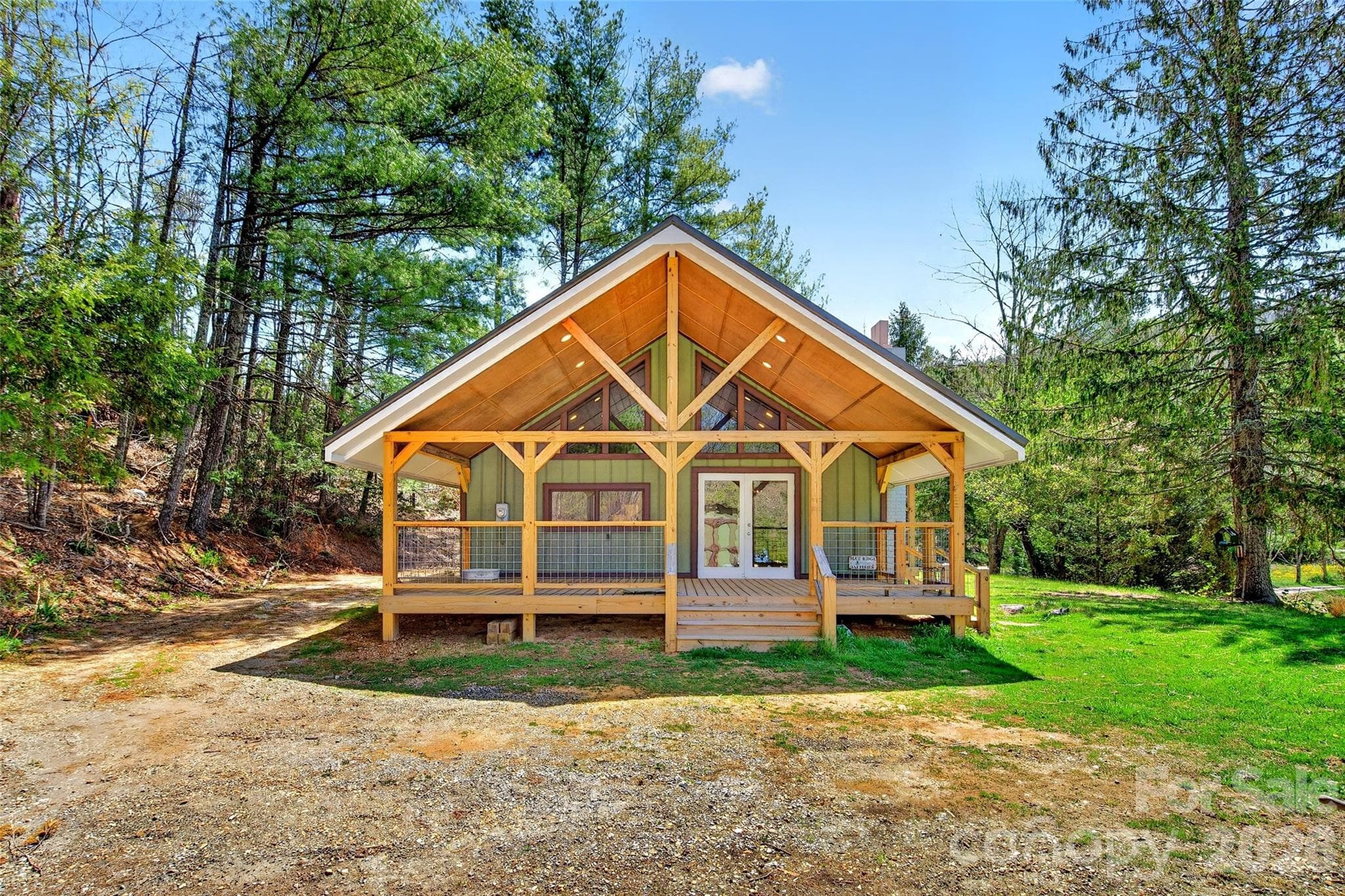 Single Family Residence at 1959 Jackson Town Road, Spruce Pine, photo 4 of 35