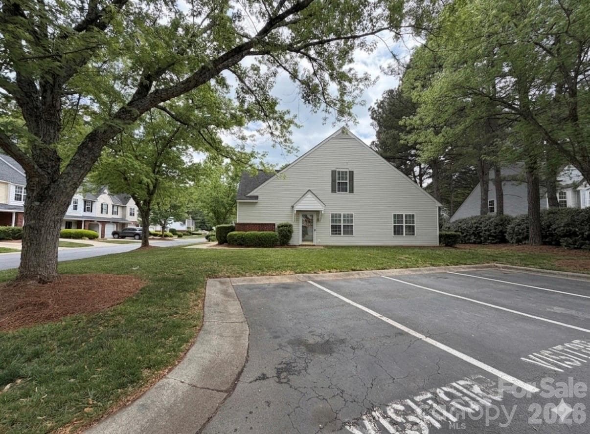 Townhouse at Charlotte, photo 6 of 32