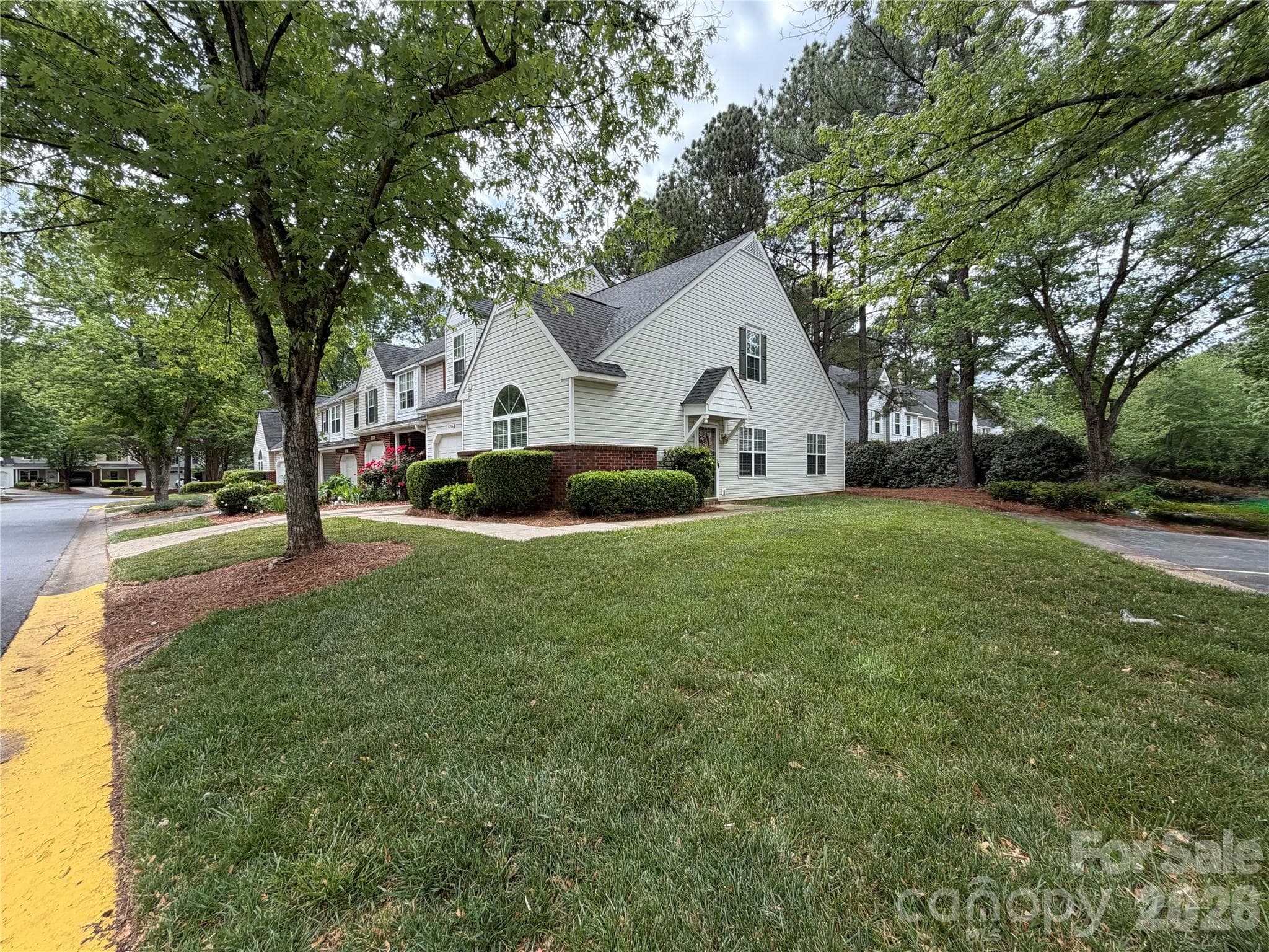 Townhouse at Charlotte, photo 4 of 32