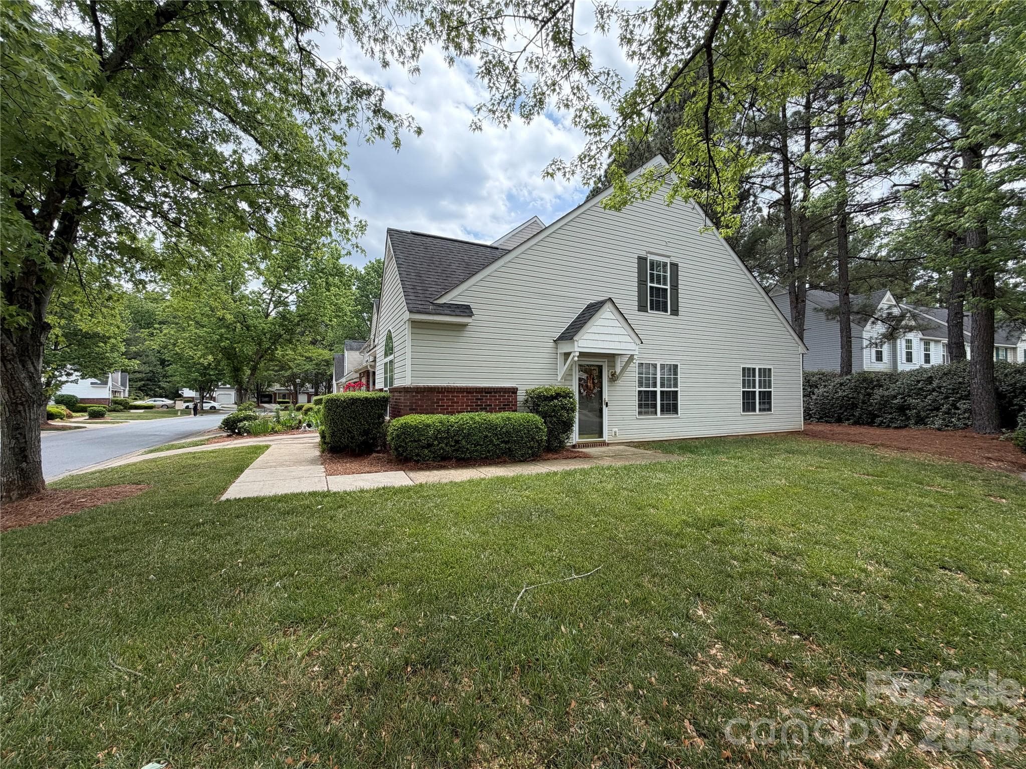 Townhouse at Charlotte, photo 32 of 32