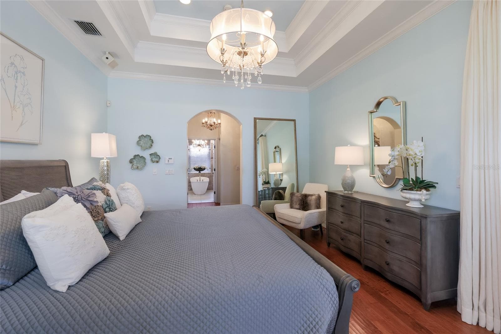Single Family Residence at 7207 ASHLAND GLN, LAKEWOOD RANCH, photo 37 of 83