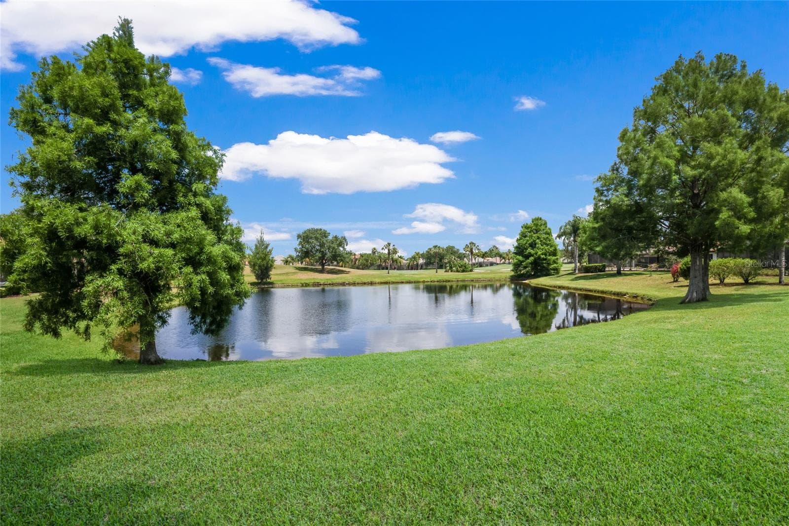 Single Family Residence at 7207 ASHLAND GLN, LAKEWOOD RANCH, photo 59 of 83