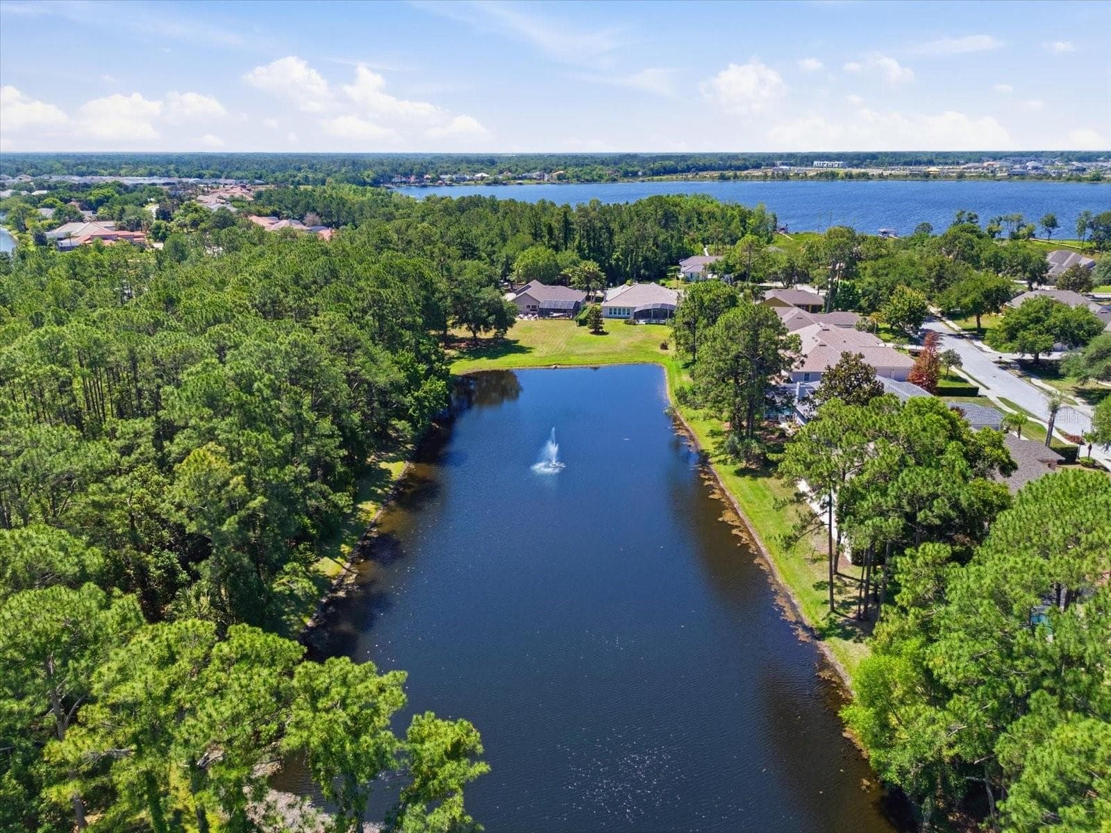 Single Family Residence at 1064 CEASARS CT, MOUNT DORA, photo 30 of 40