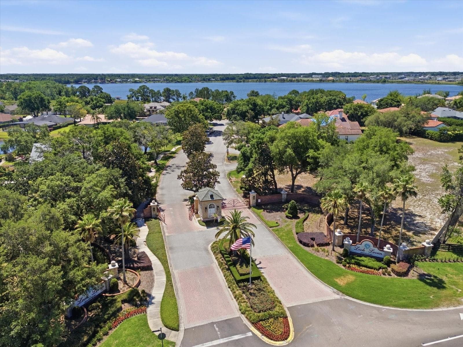 Gated Entry - 1064 CEASARS CT, MOUNT DORA