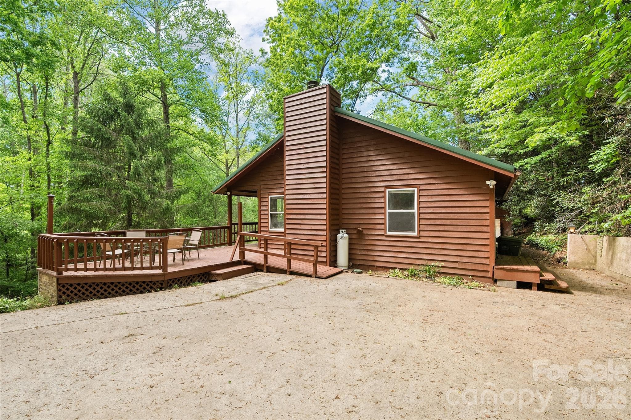 Single Family Residence at Waynesville, photo 2 of 18