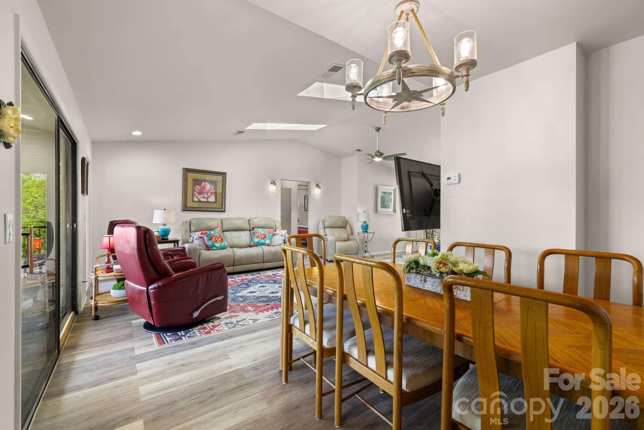 Single Family Residence at 208 Quail Ridge Trail, Franklin, photo 10 of 45