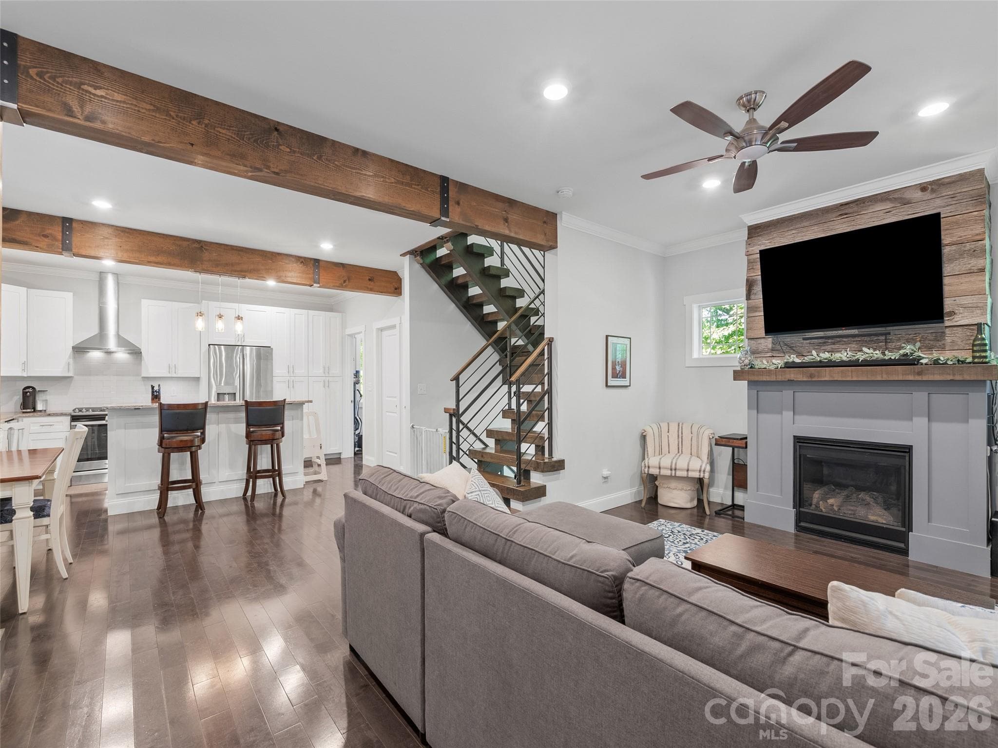 Single Family Residence at Asheville, photo 4 of 35