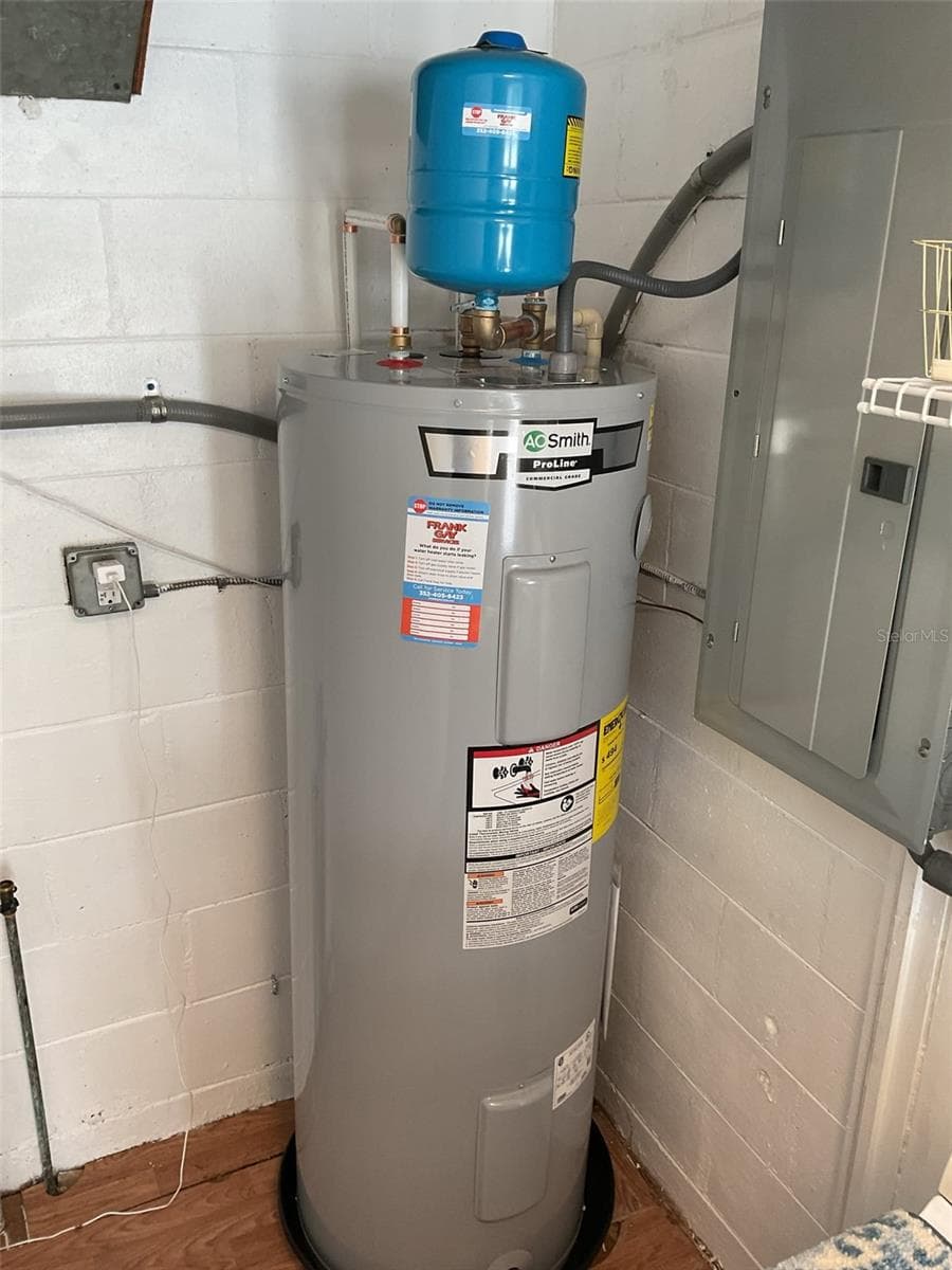 New water heater - 3523 SE 6TH ST, OCALA