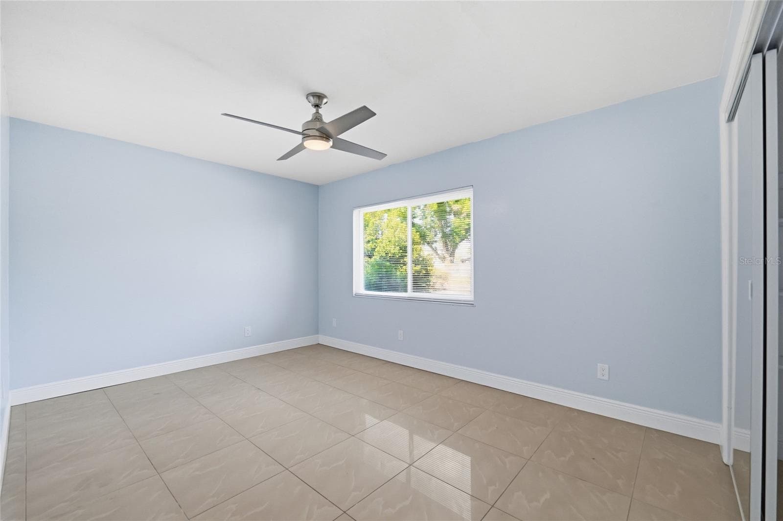 Single Family Residence at 11807 NICKLAUS CIR, TAMPA, photo 22 of 51