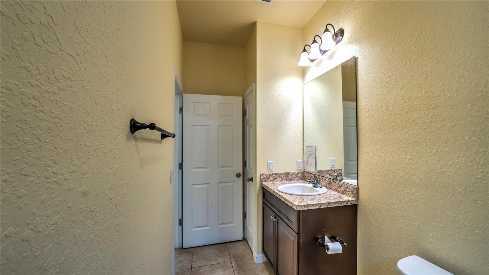 Duplex at 1404 NW 18TH AVE, OCALA, photo 32 of 32
