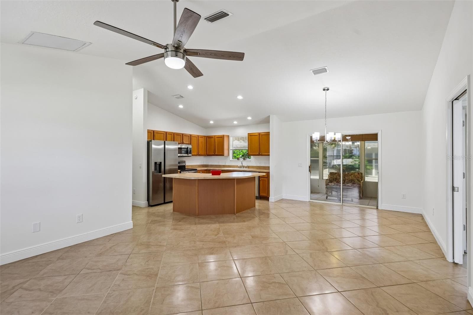 Just Inside Front Door - 1000 KENOVA AVE, THE VILLAGES